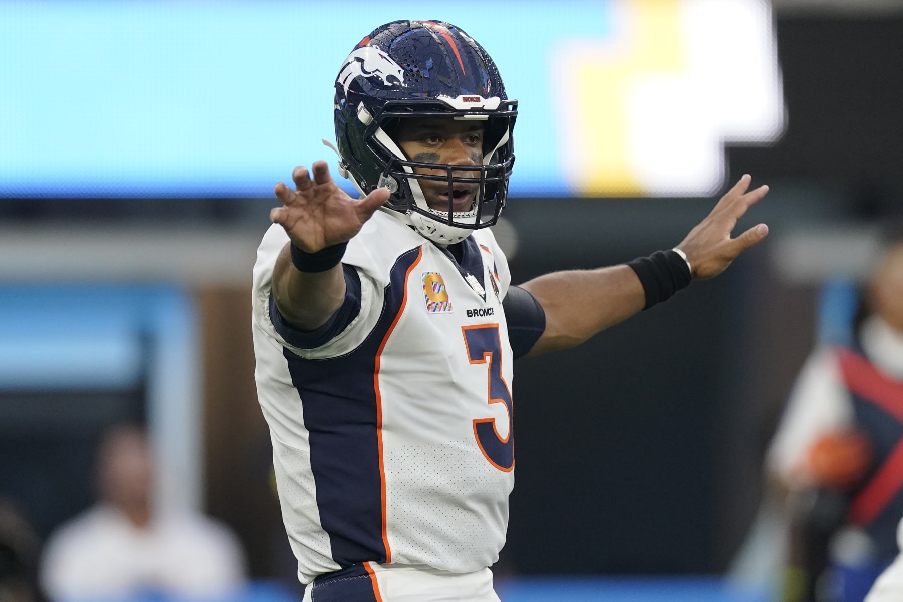 Russell Wilson's No. 3 Broncos jersey is the No. 1 selling NFL jersey in  2022 : r/DenverBroncos