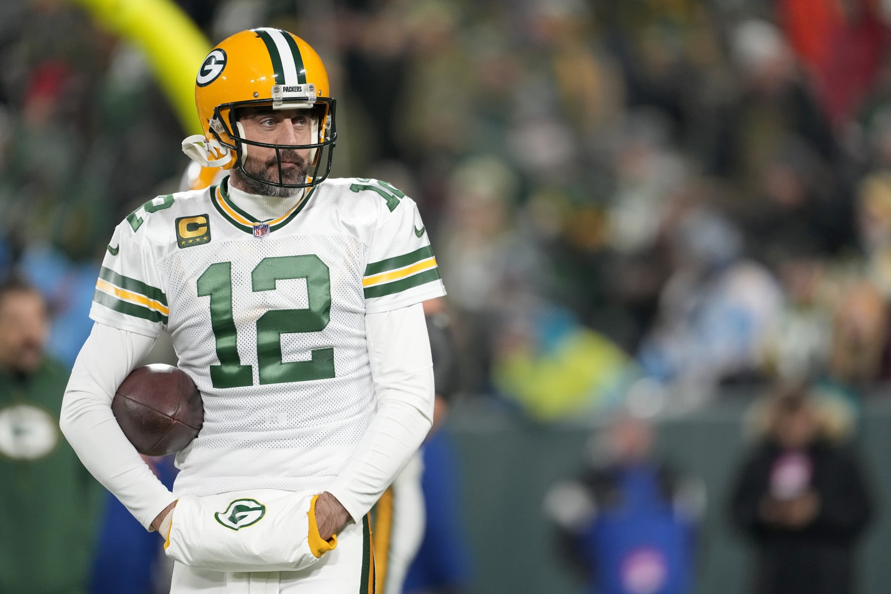 Packers' Aaron Rodgers tightens hold on MVP award with rampage over Titans