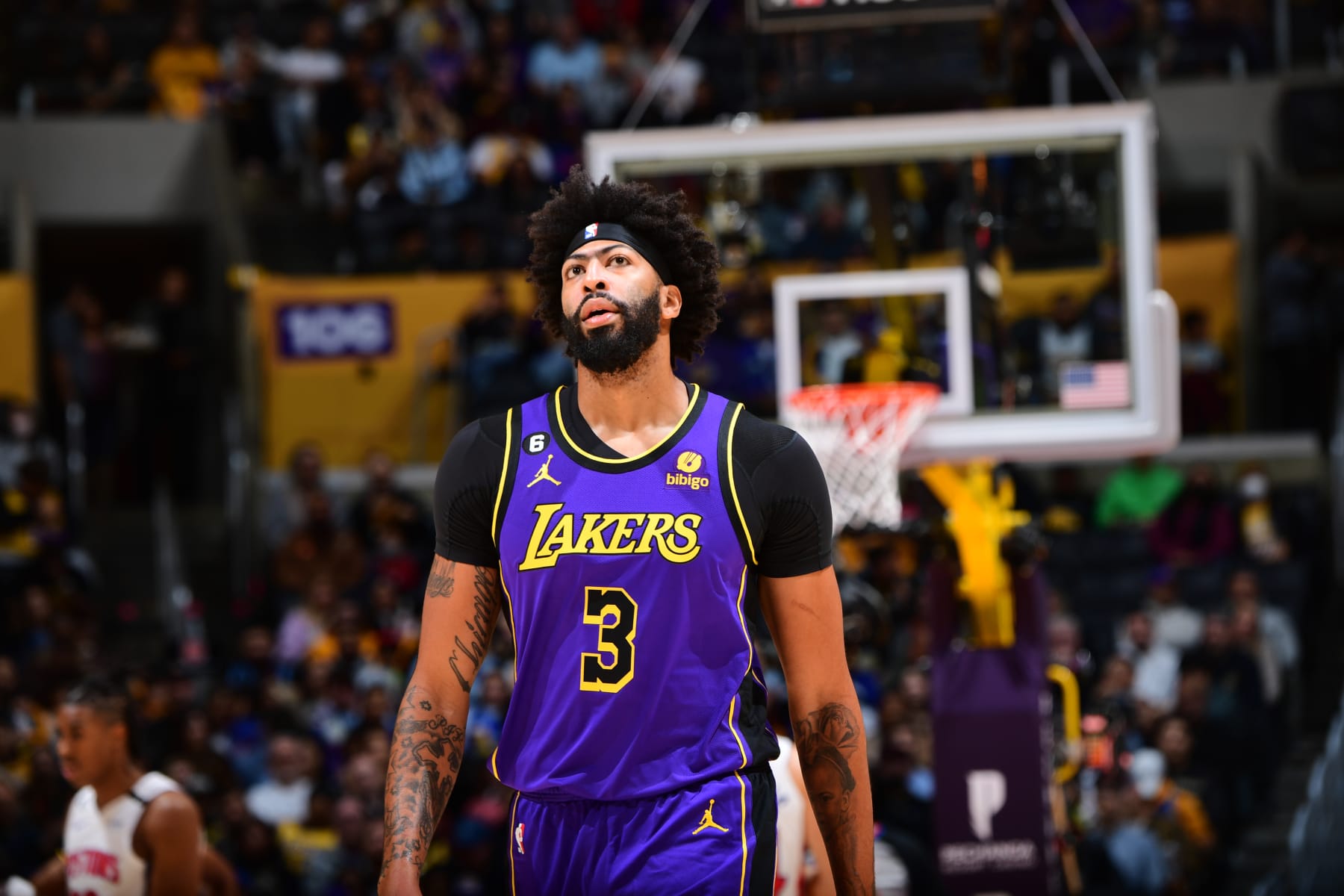 Lakers' Anthony Davis continues hot streak with LeBron James sidelined in  victory over Pistons 