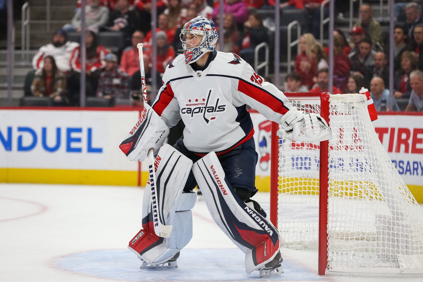 Washington Capitals goaltender Darcy Kuemper.
