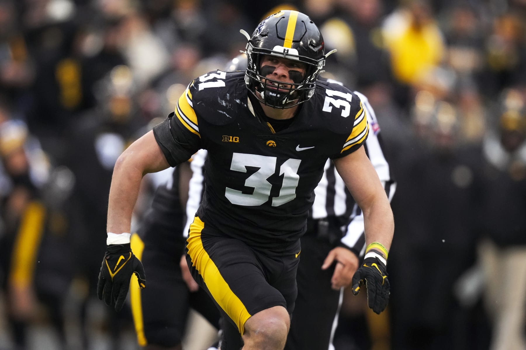 Iowa LB Jack Campbell