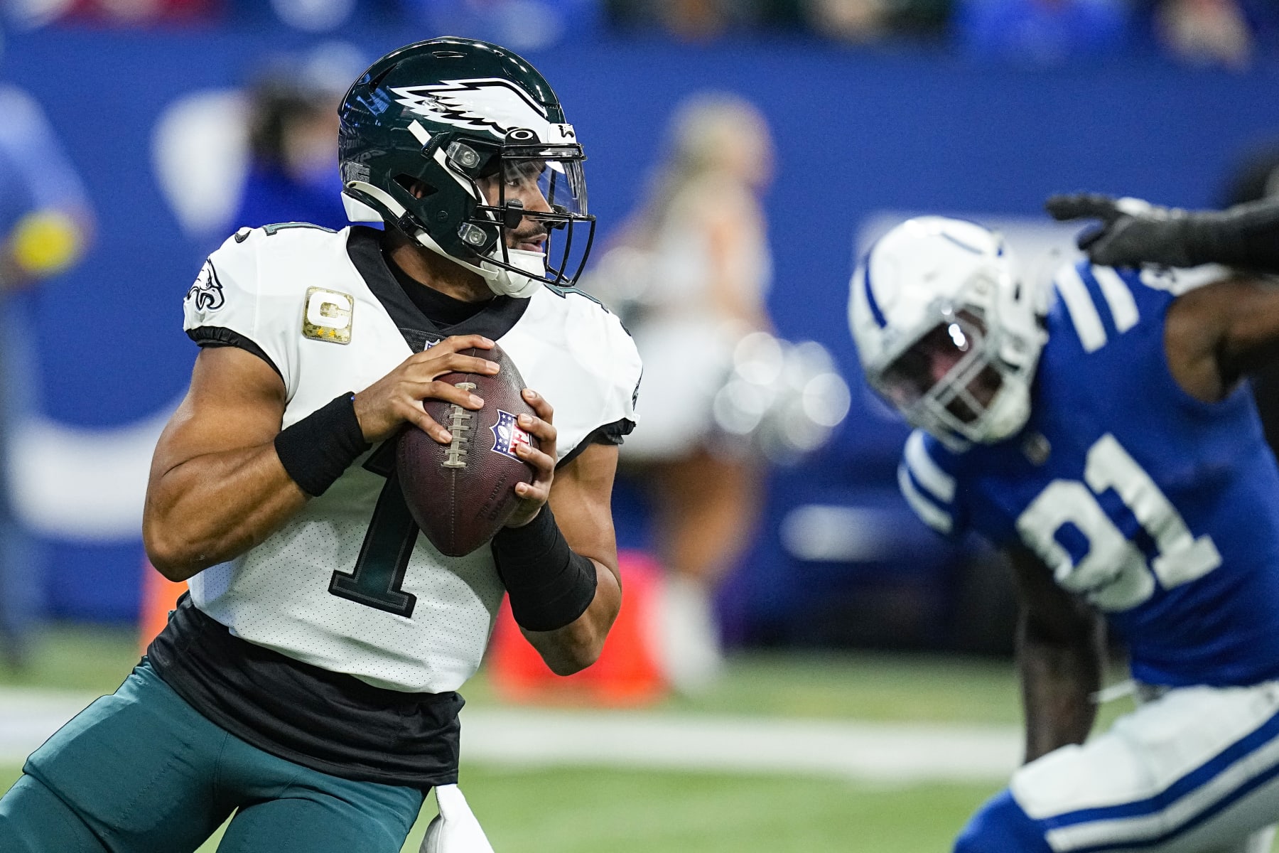 Eagles defeat Colts 17-16 to move to 9-1 on the season