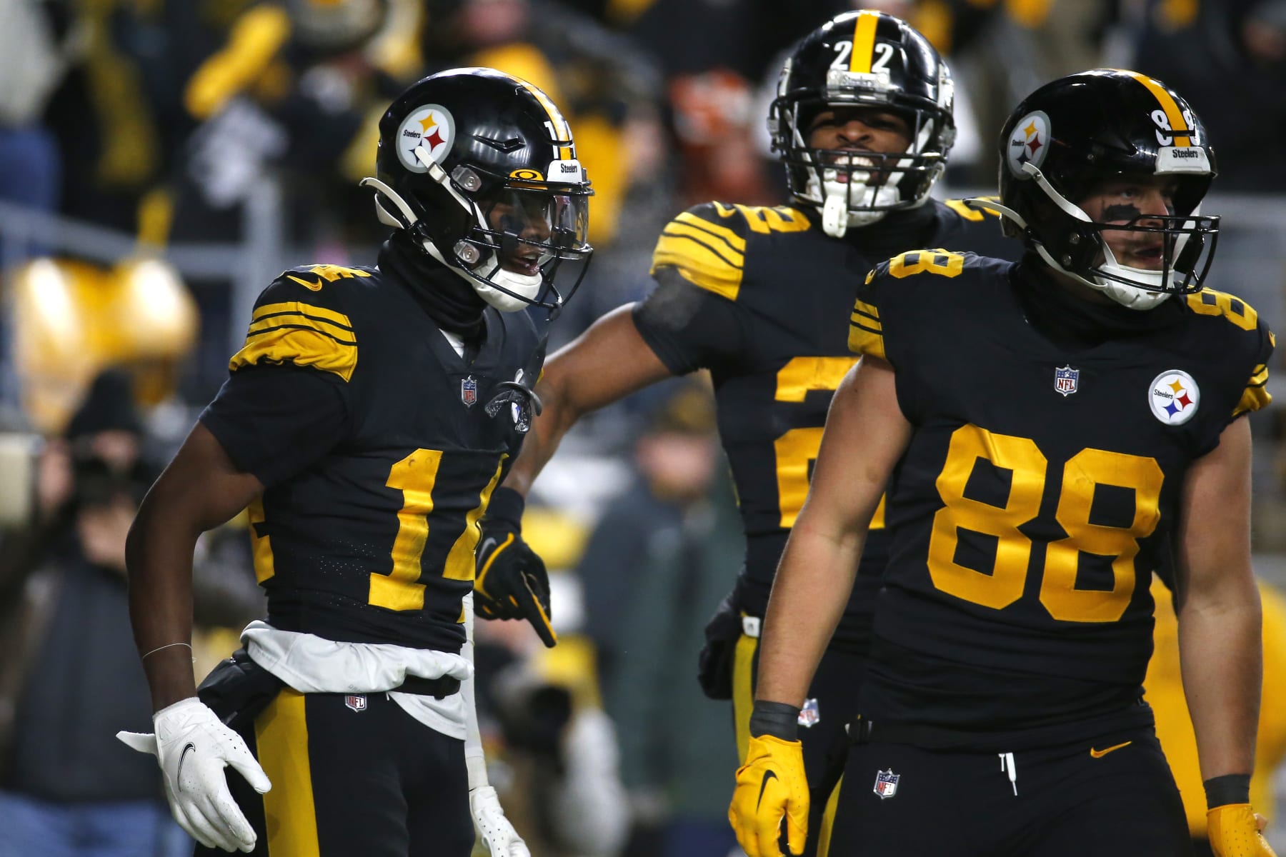 Are the Pittsburgh Steelers more dangerous in their Color Rush