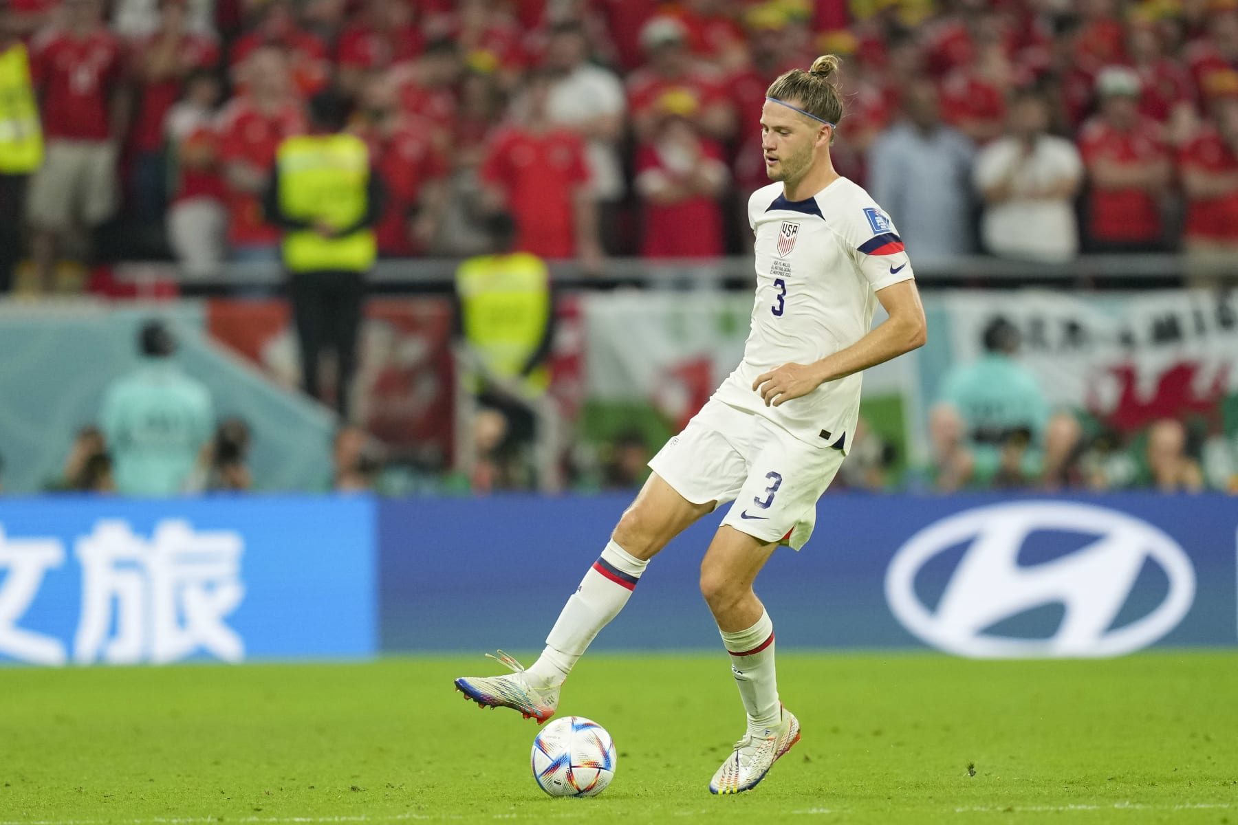 DOHA, QATAR - NOVEMBER 21: Walker Zimmerman of USA controls the ball during the FIFA World Cup Qatar 2022 Group B match between USA and Wales at Ahmad Bin Ali Stadium on November 21, 2022 in Doha, Qatar. (Photo by Berengui/DeFodi Images via Getty Images)
