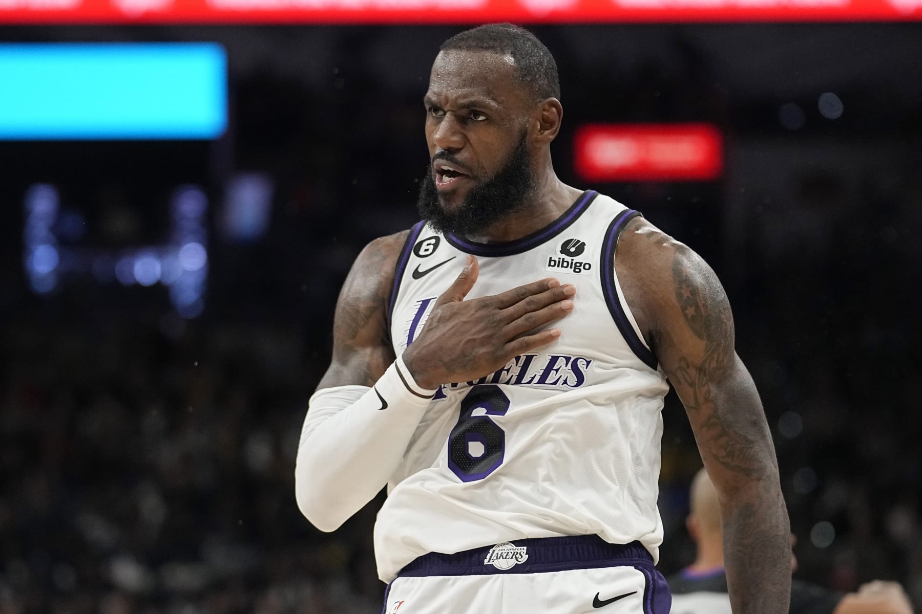 LeBron James Dominates with 33 as Lakers Bounce Back with Win over Thunder, News, Scores, Highlights, Stats, and Rumors