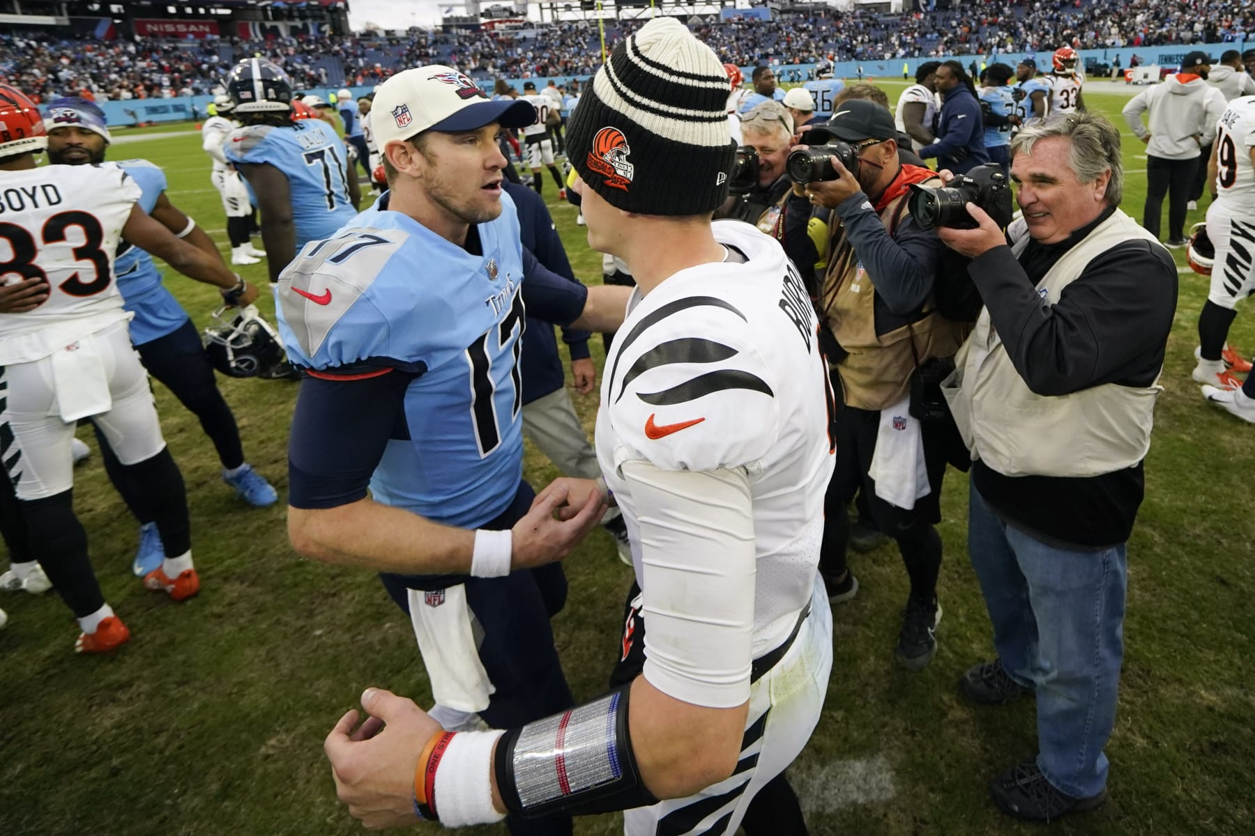 Week 12 NFL game picks: Titans stay hot with win over Bengals; Mike  White-led Jets take down Bears