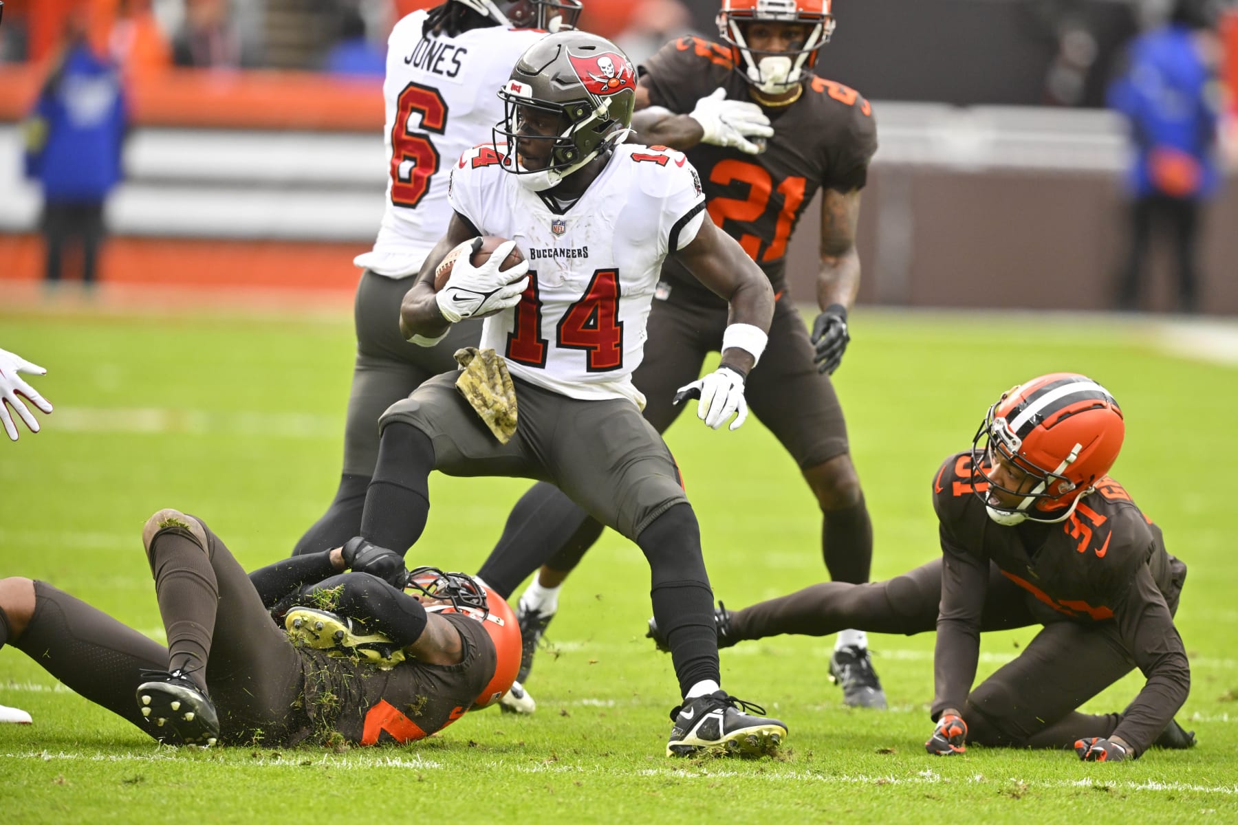 Cleveland Browns victorious in overtime against Tampa Bay 23-17