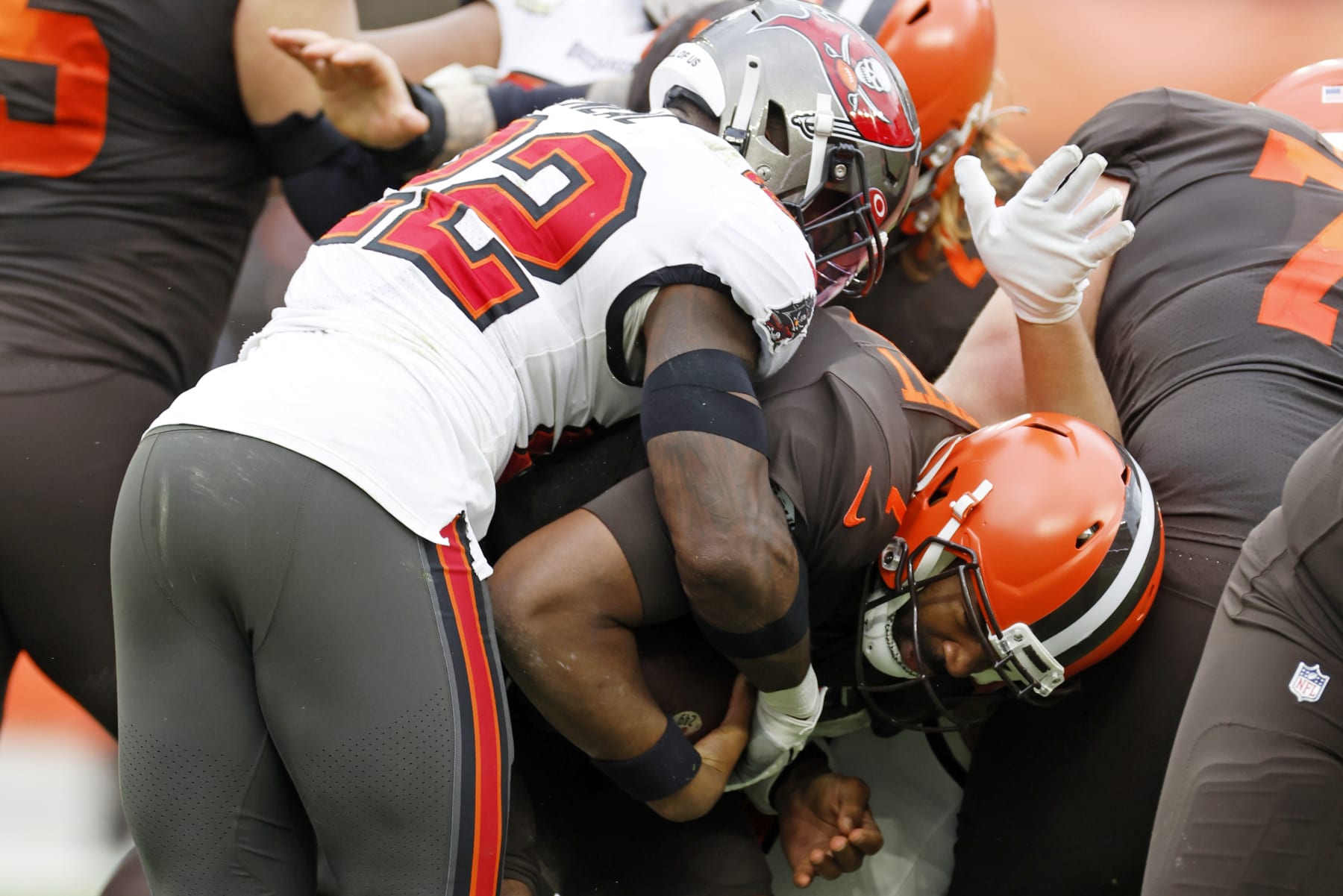 TD run from Chubb in OT lifts Brissett, Browns to 23-17 victory