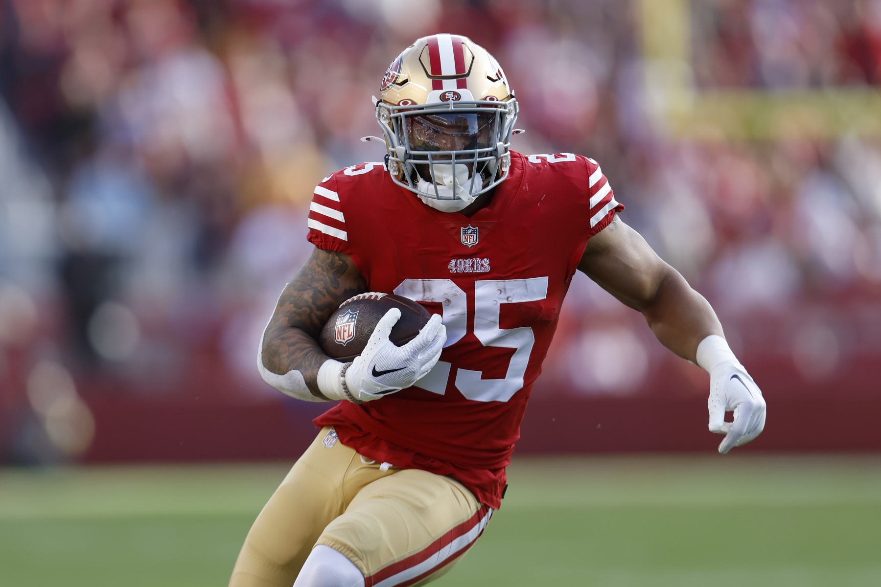 San Francisco 49ers CUTTING Elijah Mitchell Per Bleacher Report