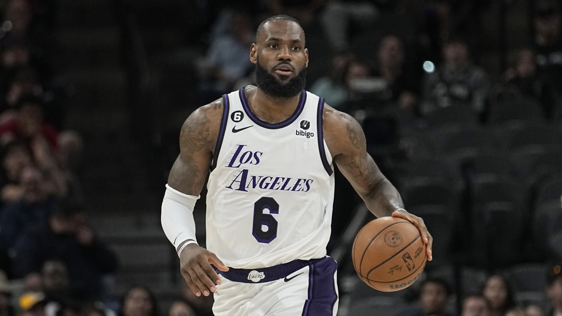 Lakers Fans Are Furious After Blowing 17-Point Fourth Quarter Lead To The Indiana  Pacers: LeBron Actively Hurt Us Tonight - Fadeaway World