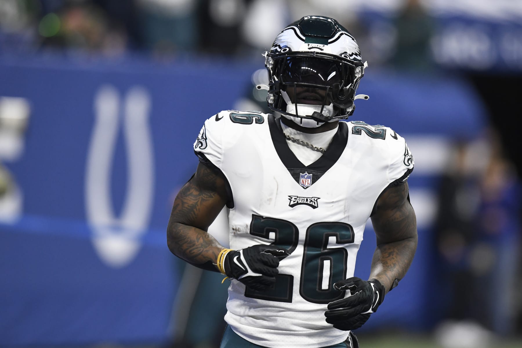 INDIANAPOLIS, IN - NOVEMBER 20: Philadelphia Eagles Running Back Miles Sanders (26) warms up for the NFL football game between the Philadelphia Eagles and the Indianapolis Colts on November 20, 2022, at Lucas Oil Stadium in Indianapolis, Indiana. (Photo by Michael Allio/Icon Sportswire via Getty Images)