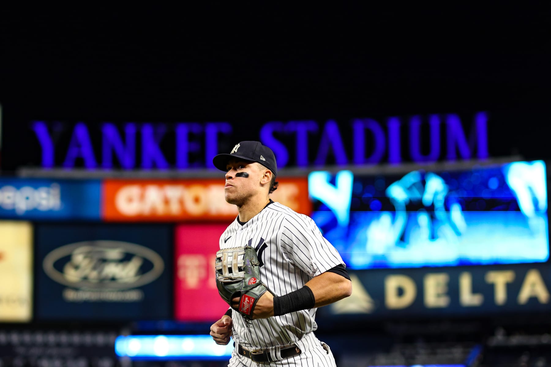The Yankees still have that huge hole in the middle of their lineup.