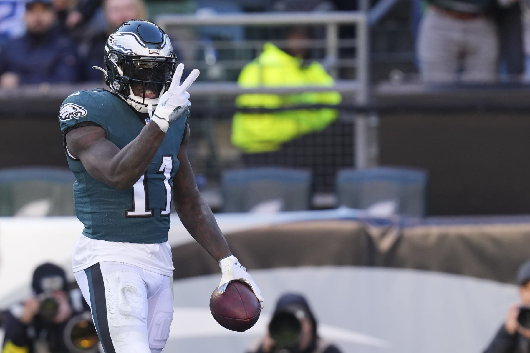 Philadelphia Eagles vs. New England Patriots: Coach Sean Desai's 'Secret'?  Hint Revealed for Week 1 - Sports Illustrated Philadelphia Eagles News,  Analysis and More