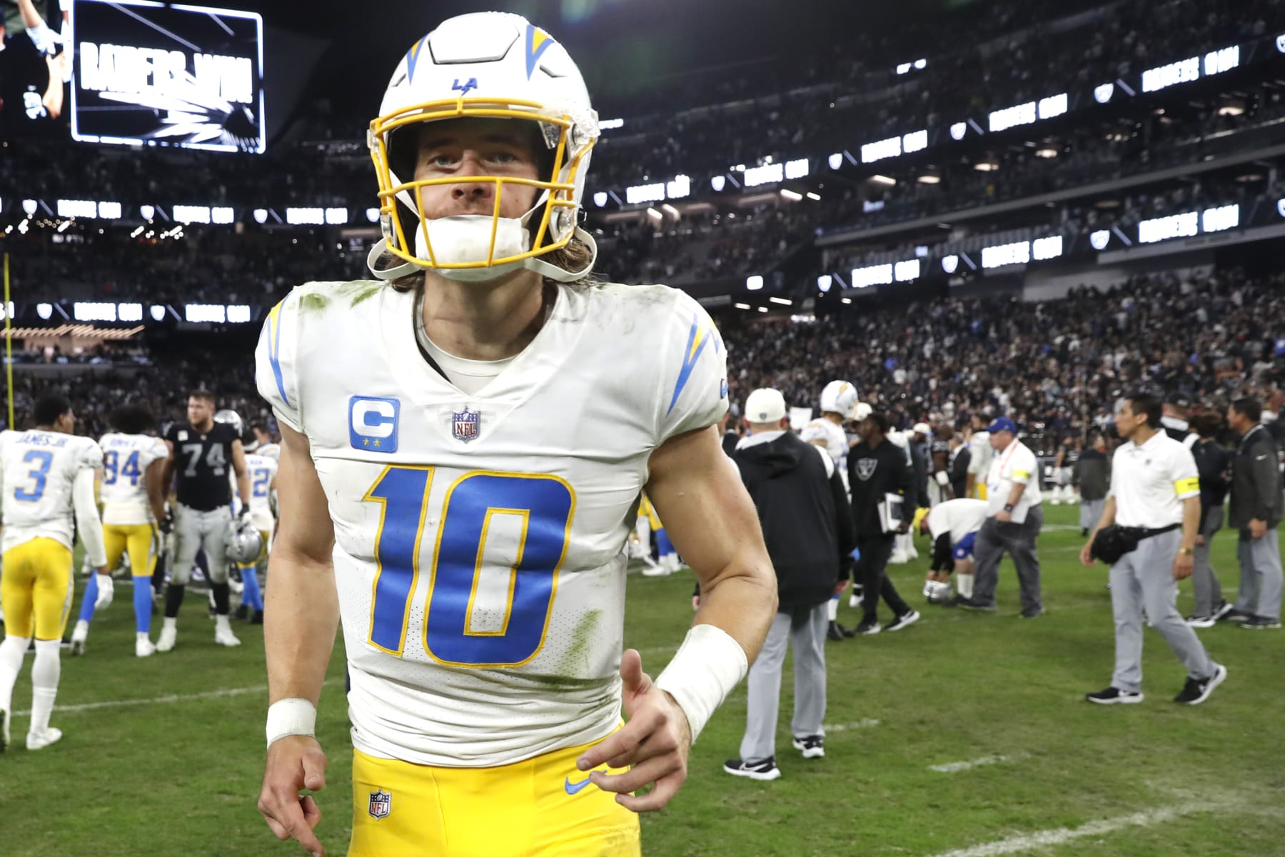 Battle of L.A. between Rams, Chargers missing luster