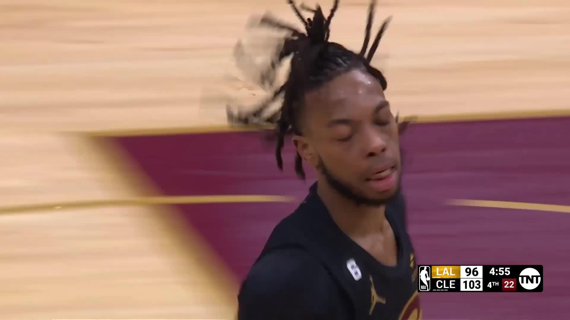 Darius Garland with a 2-pointer vs. Los Angeles Lakers