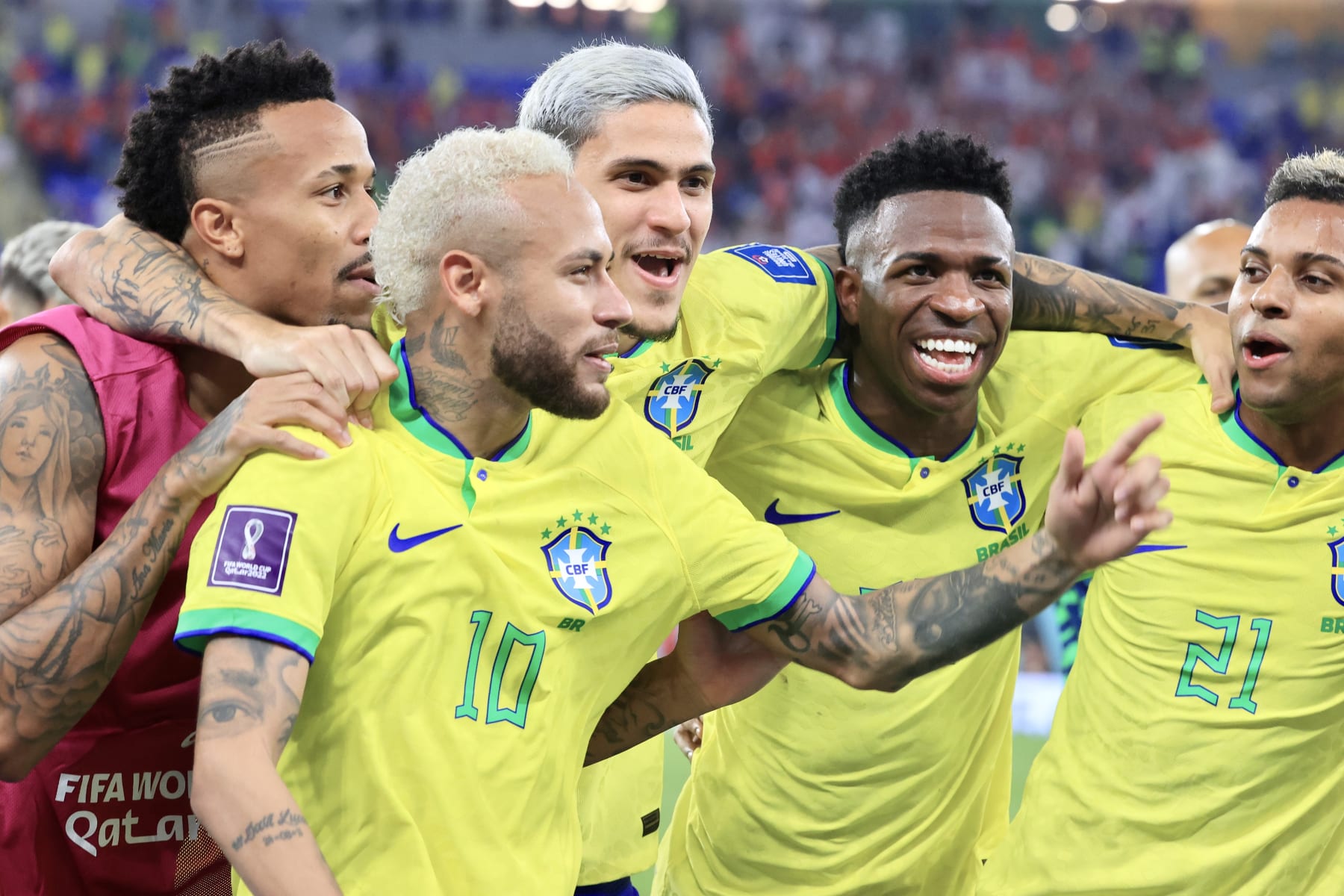 Brazil's Lucas Paqueta celebrates with teammates Vinicius Junior and  News Photo - Getty Images