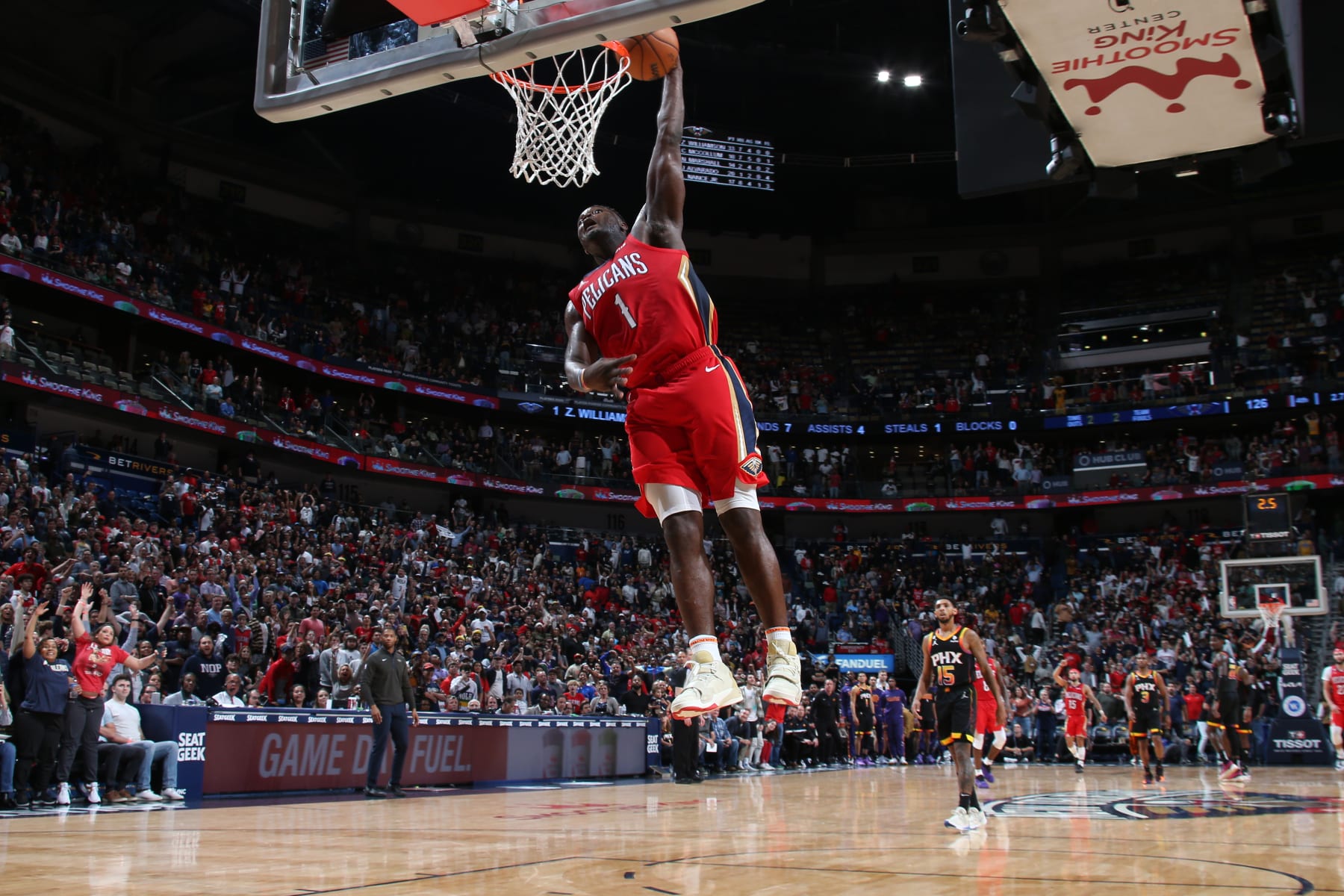 Zion Williamson's showboat dunk at end of Pelicans' win angers Suns, New  Orleans Pelicans