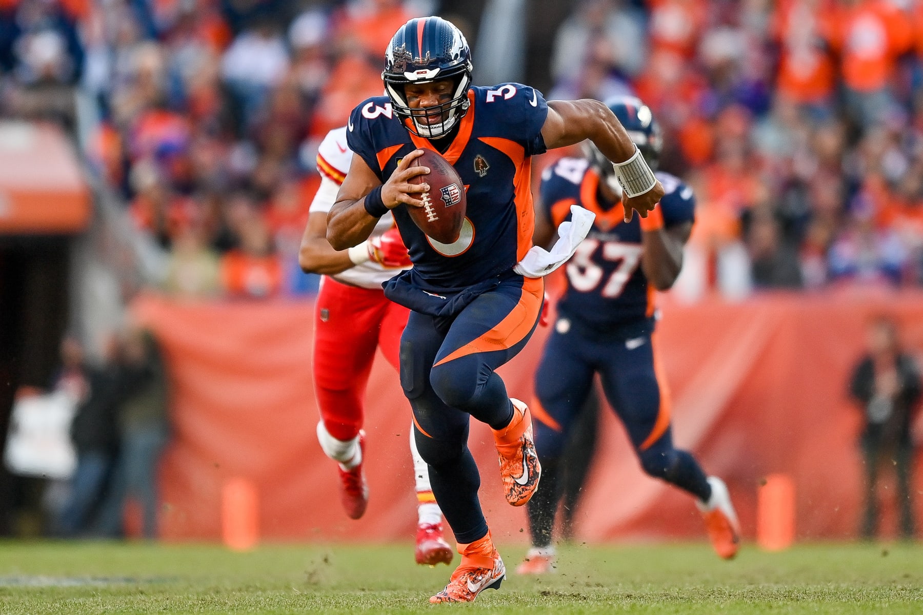 Russell Wilson Out for Broncos vs. Cardinals Despite Clearing Concussion  Protocol, News, Scores, Highlights, Stats, and Rumors