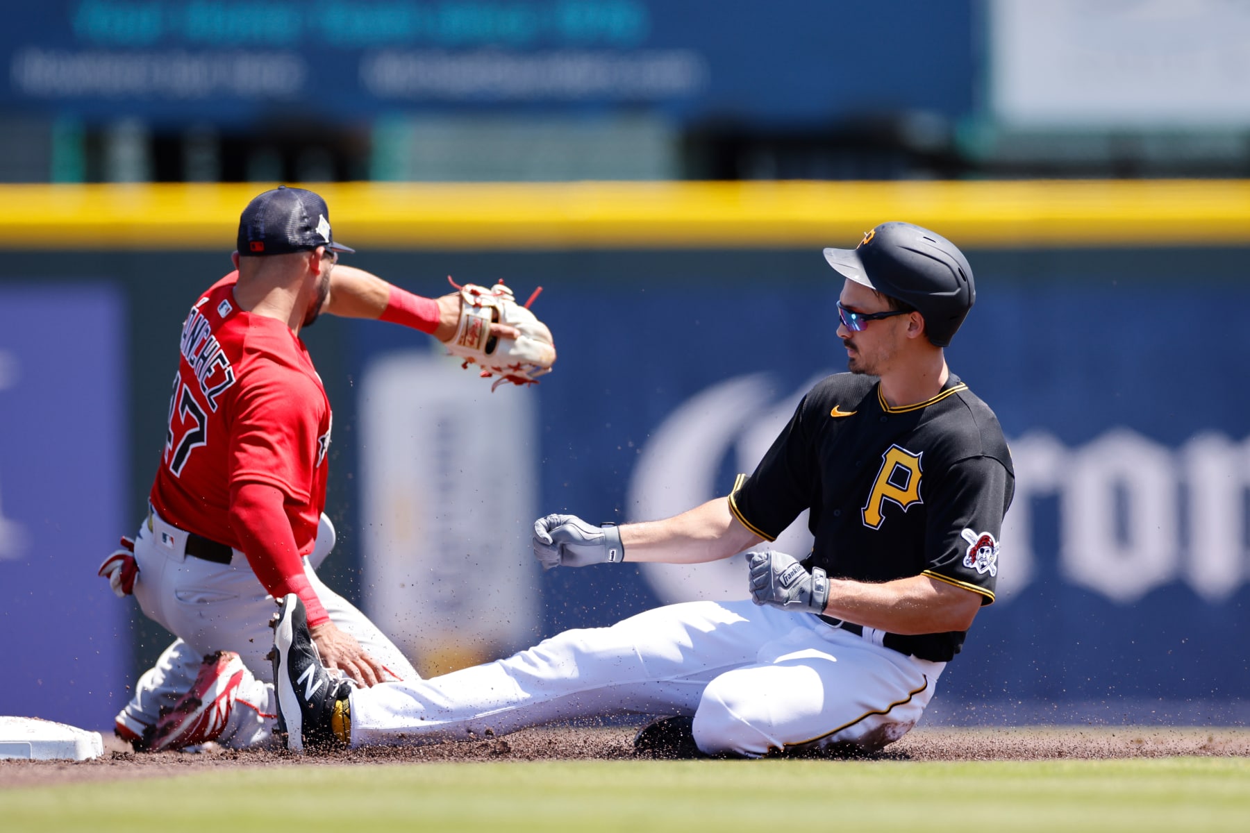 Bryan Reynolds trade: Dodgers suggestions to get the Pirates outfielder -  True Blue LA