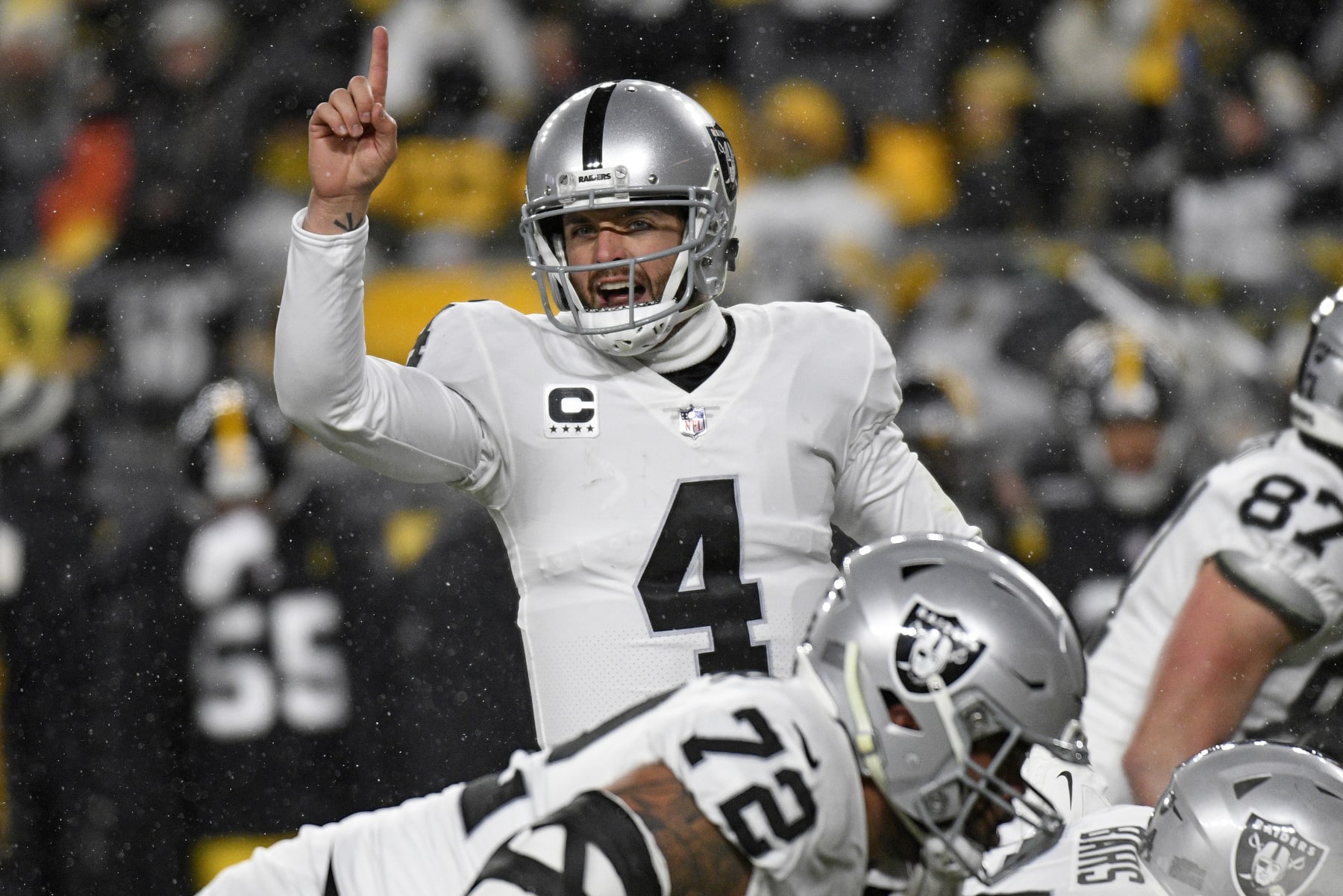 Raiders beat Steelers behind Derek Carr's pinpoint passing, Raiders News