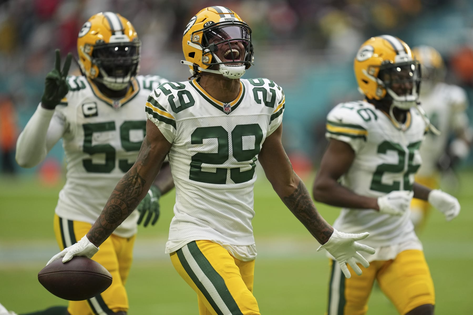 Pick the top play from the Packers' week 16 win over the Dolphins - Acme  Packing Company