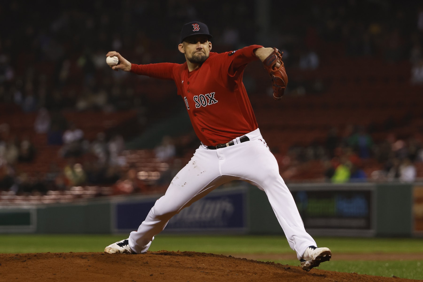 Rangers, pitcher Nathan Eovaldi agree to 2-year deal 