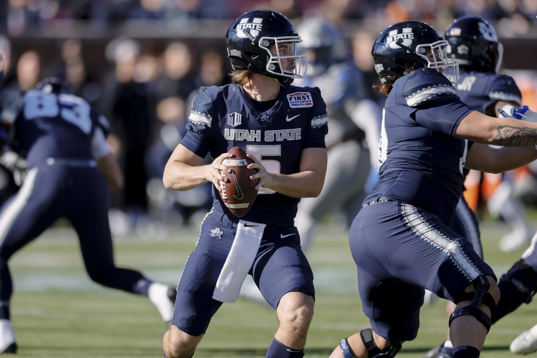 Memphis, Utah St. chase winning season in First Responder Bowl