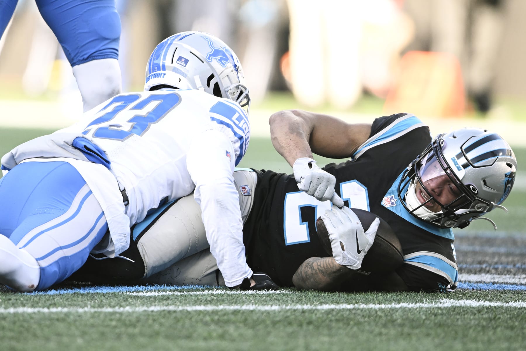 CHARLOTTE, NC - DECEMBER 24: Detroit Lions quarterback Jared Goff (16)  during an NFL football game between the Detroit Lions and the Carolina  Panthers on December 24, 2022, at Bank of America