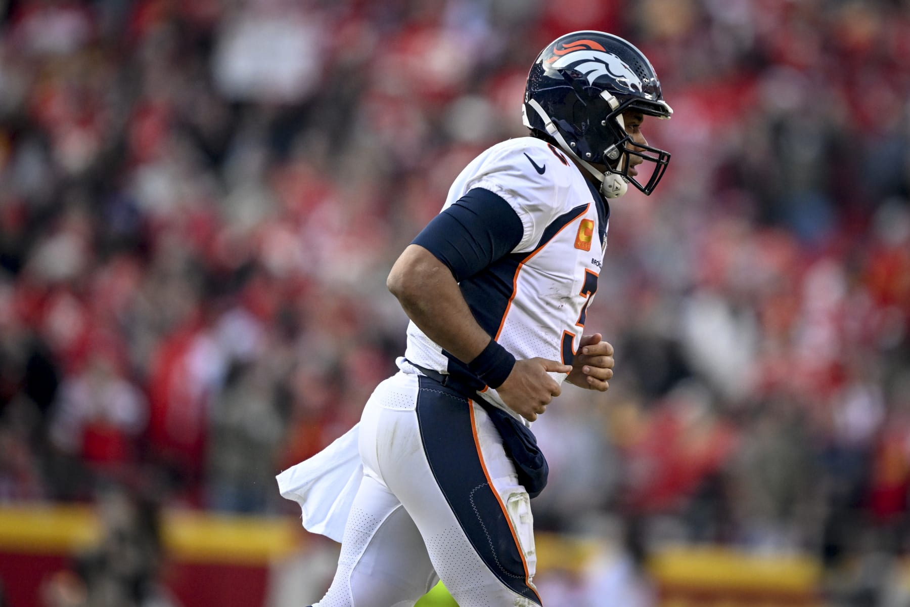 Broncos fans rally behind Jarrett Stidham: Week 1 starter over Russell  Wilson following Rams Blowout