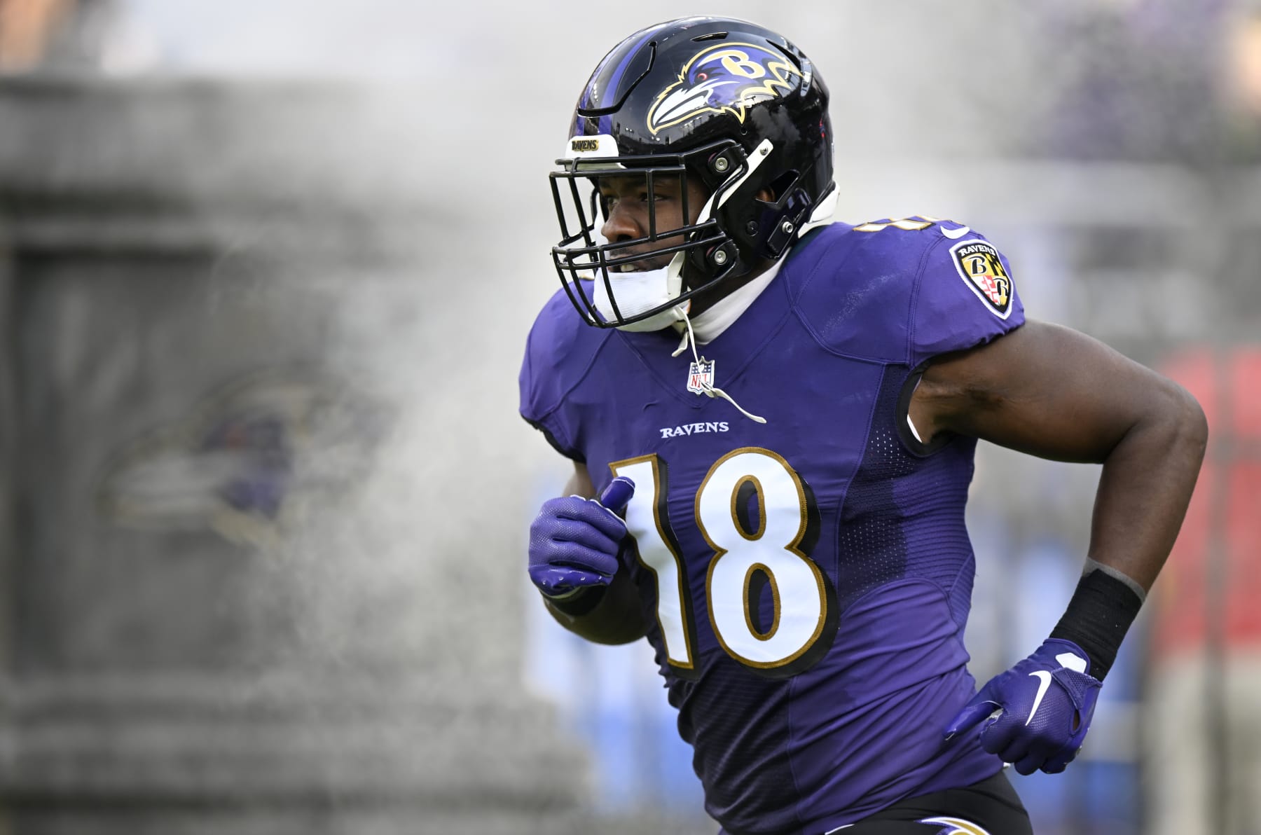 Bleacher Report names free agent that could solve weakness of Ravens