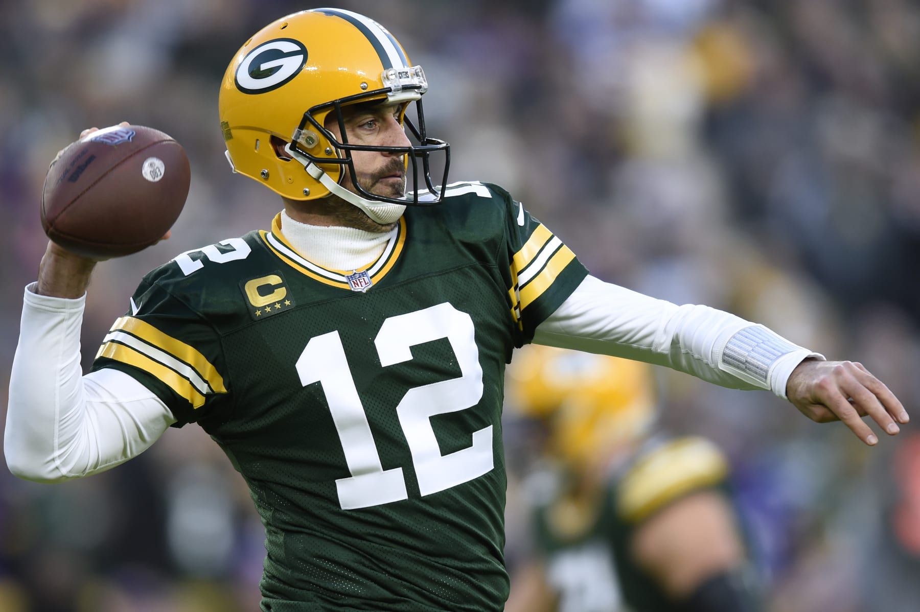 Aaron Rodgers Contract: Packers QB Amid Uncertain Offseason –