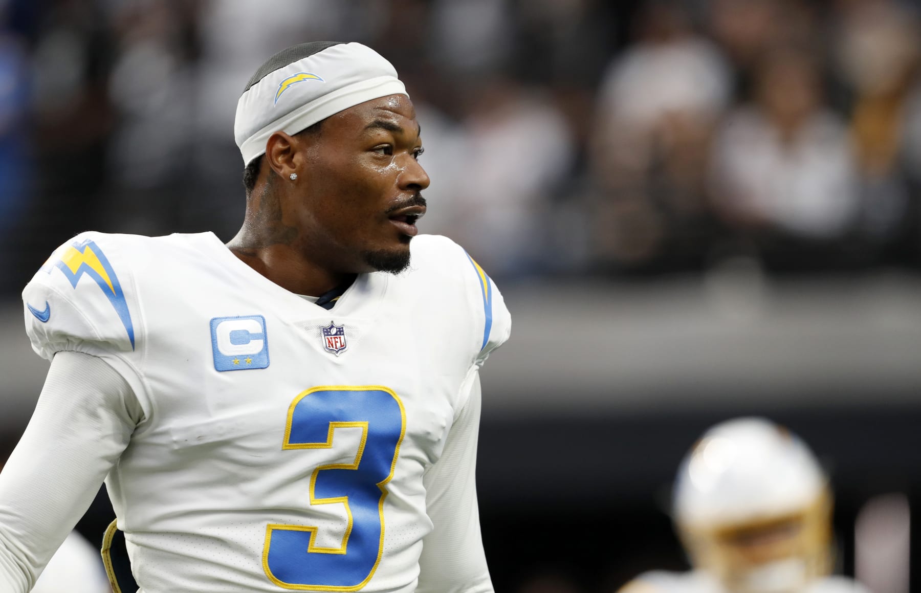 The comeback story of Chargers' Derwin James: 'I'm coming back to be  dominant' – Orange County Register