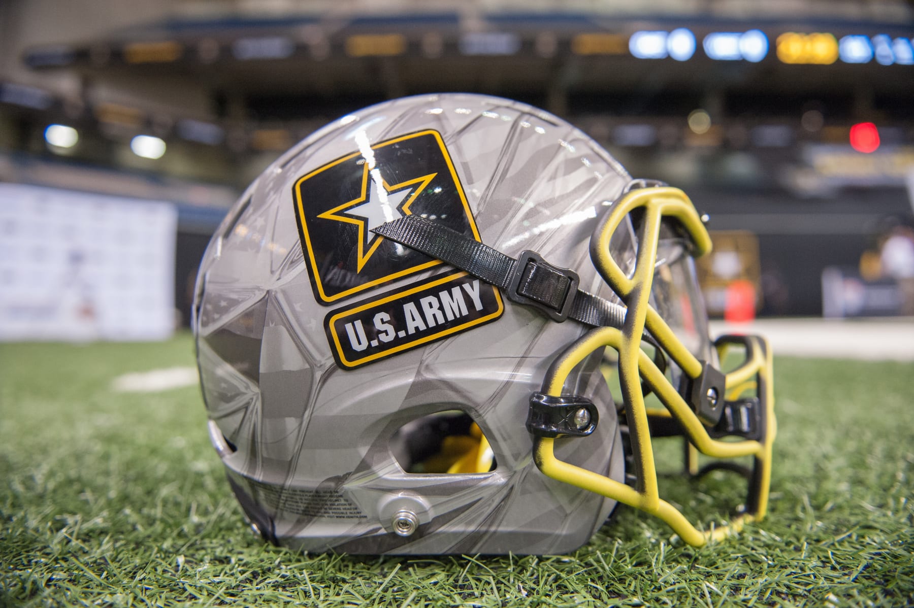 DVIDS - Images - US Army All-American Bowl - New uniforms [Image 4 of 11]