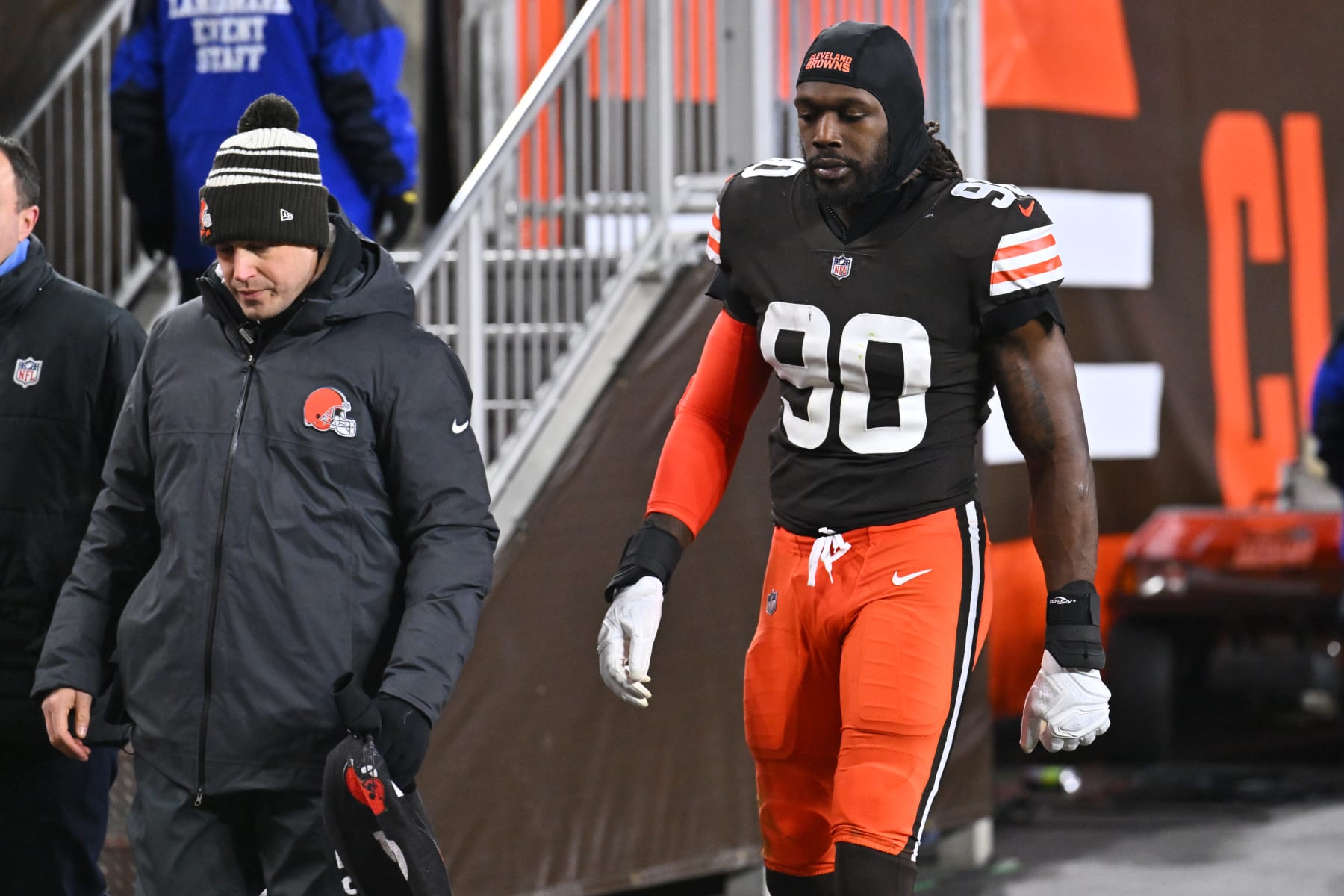 Jadeveon Clowney ruled out of Browns season finale at Steelers