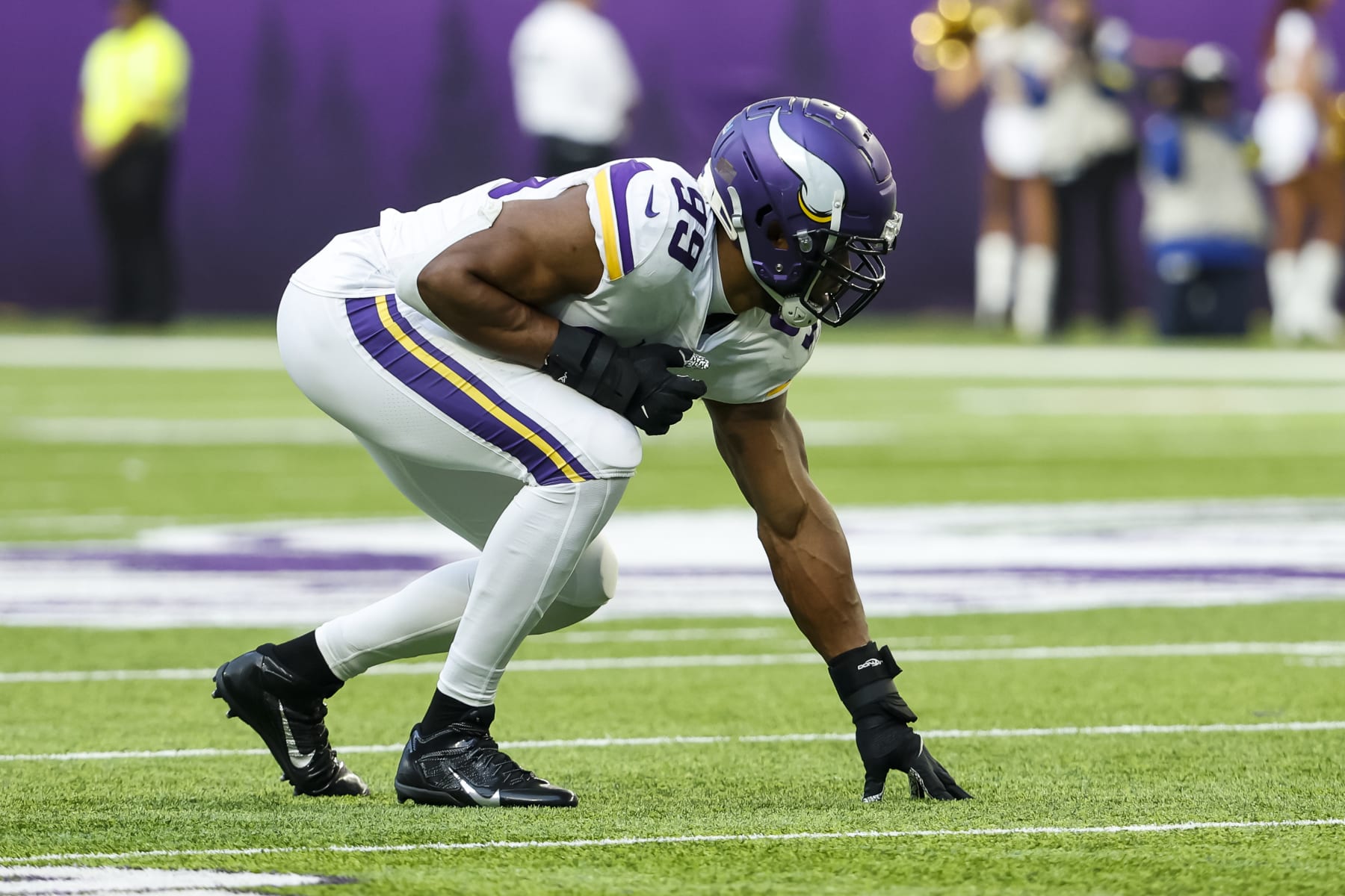 NFL playoff picture tightens up after Week 16, Vikings fighting for a top  seed - CBS Minnesota