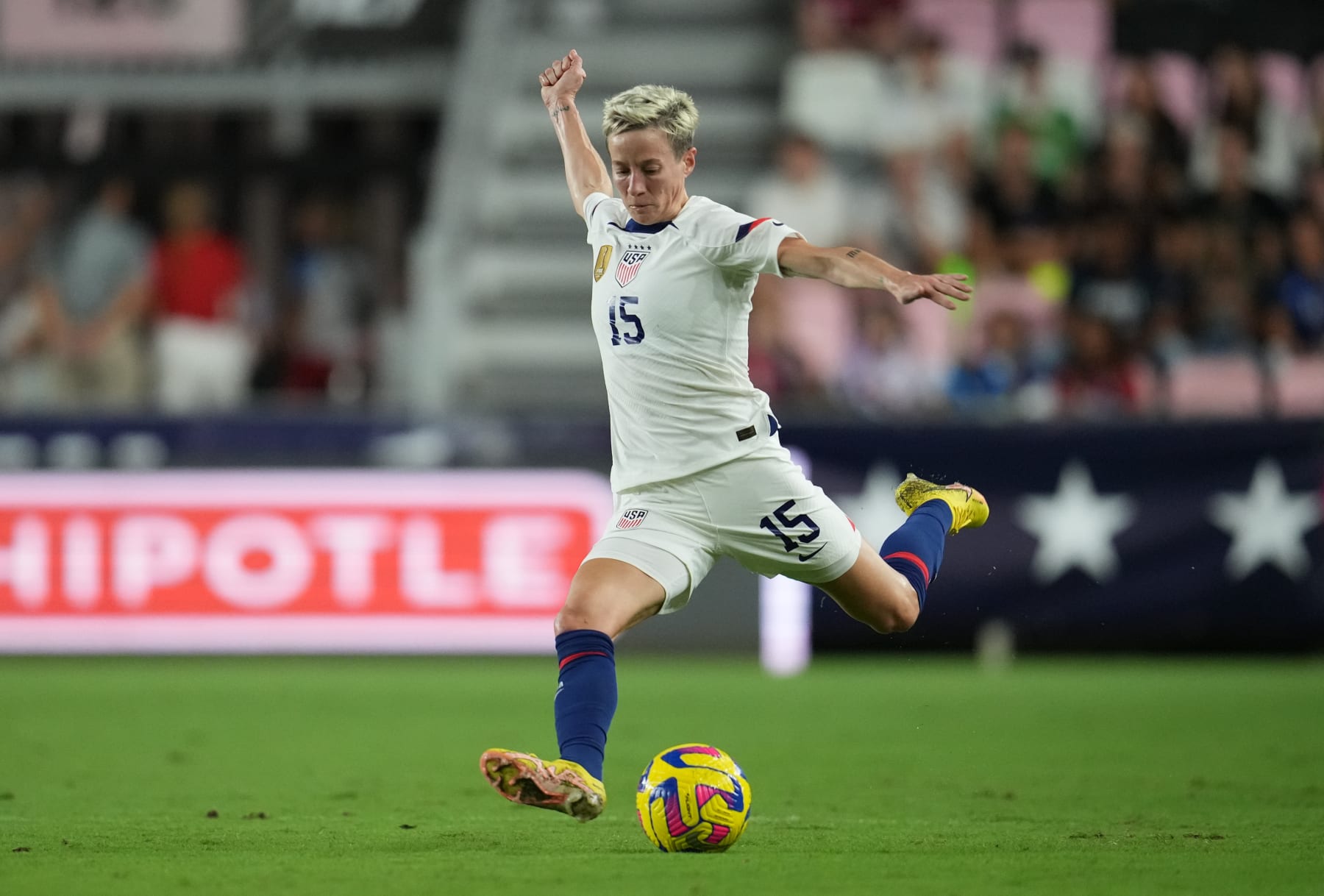 FT. LAUDERDALE, FL - NOVEMBER 10: Megan Rapinoe #15 of the United States takes a shot during a game between Germany and USWNT at DRV PNK Stadium on November 10, 2022 in Ft. Lauderdale, Florida. (Photo by Brad Smith/ISI Photos/Getty Images)