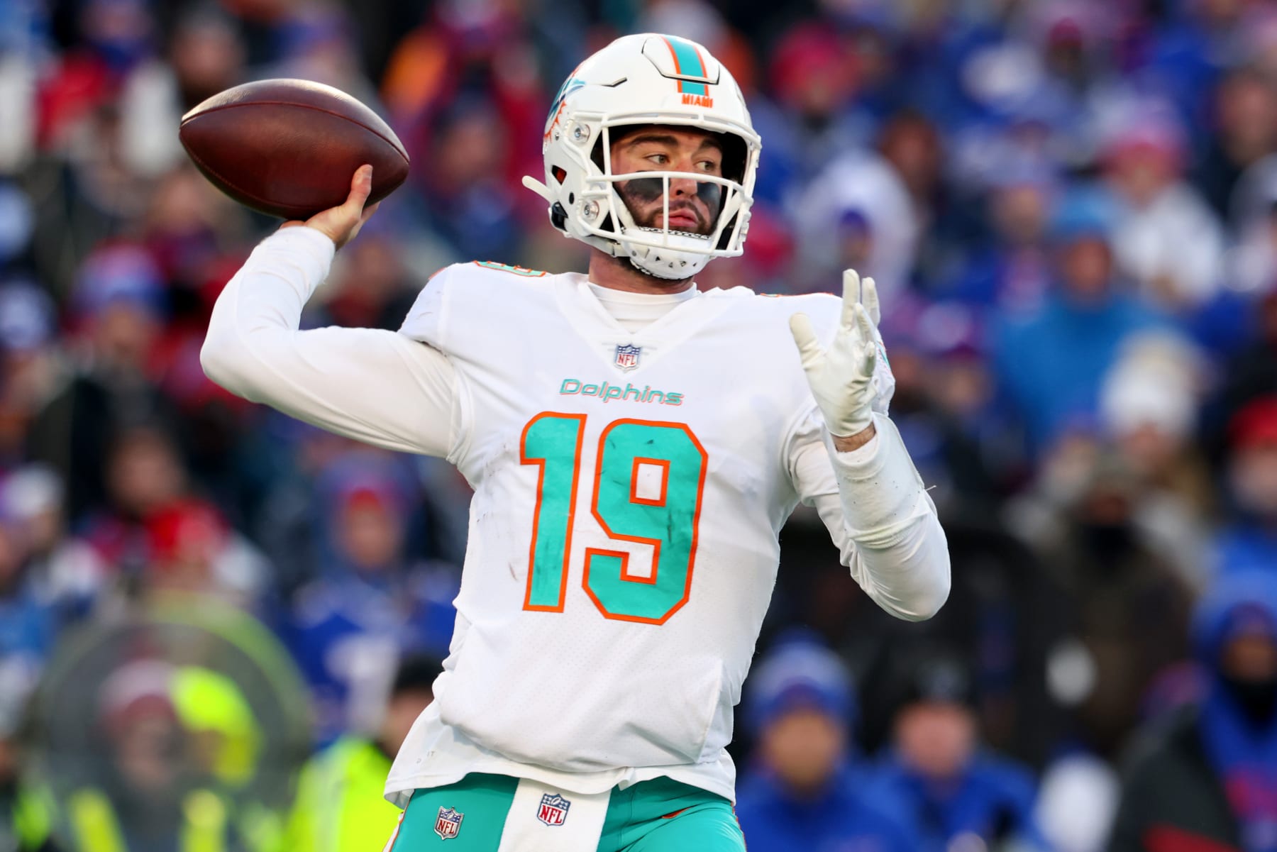 Miami Dolphins bubble watch 2023: Preseason game 3 at Jaguars to give final  look at roster hopefuls - The Phinsider