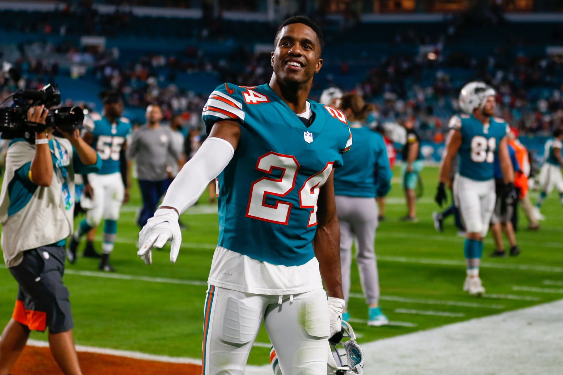 Miami Dolphins star CB Byron Jones' Achilles injury is cause for