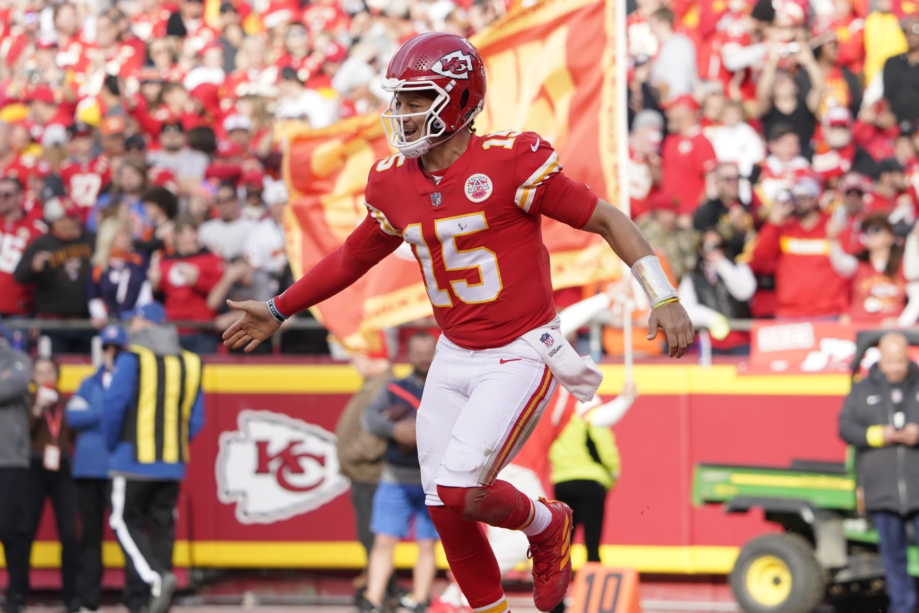 Patrick Mahomes NFL MVP Odds: Where Kansas City Chiefs Quarterback Ranks to  Win 2022-23 Award