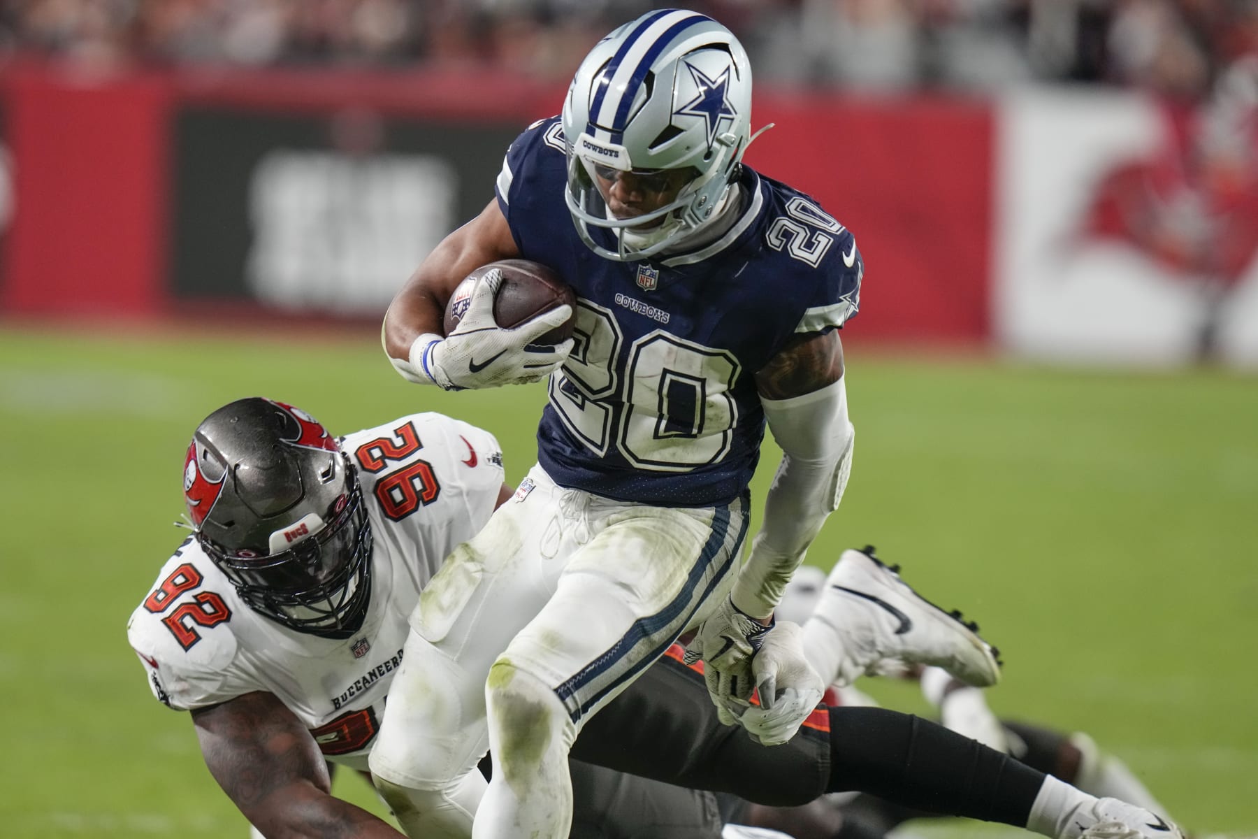 Ezekiel Elliott Released by Cowboys amid $16.4M Cap Hit; RB to