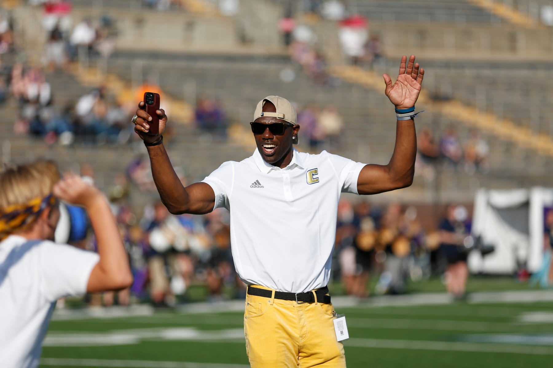 CHATTANOOGA, TN - SEPTEMBER 17: NFL hall of famer and former Chattanooga Mocs Terrell Owens waving to the crowd prior to kickoff of the game between the Chattanooga Mocs and the North Alabama Lions on September 17, 2022 at Finley Stadium in Chattanooga, Tennessee.(Photo by Charles Mitchell/Icon Sportswire via Getty Images)