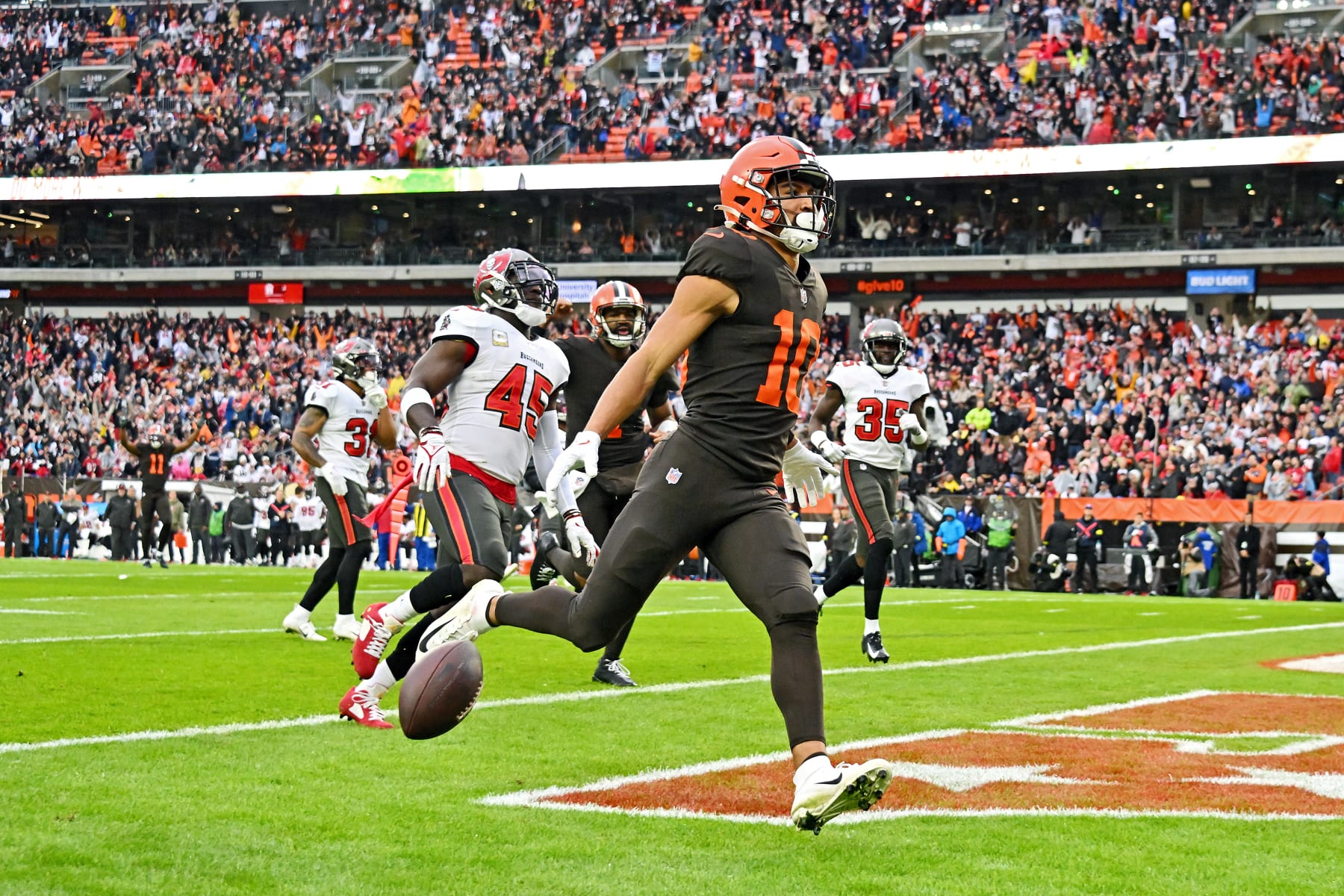 Cleveland Browns earn praise from PFF for offseason maneuvering