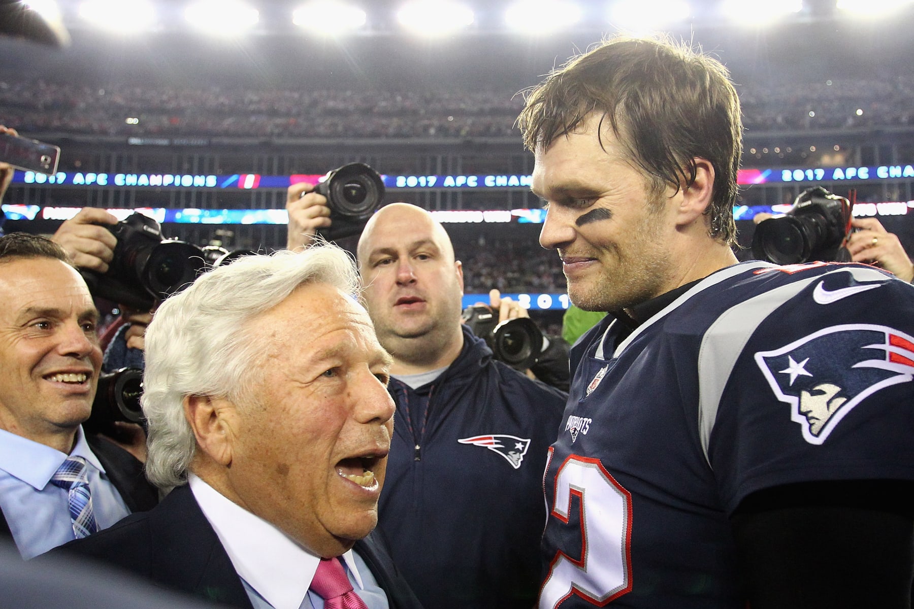 Robert Kraft Will Do 'Everything in Our Power' to Get Tom Brady Back