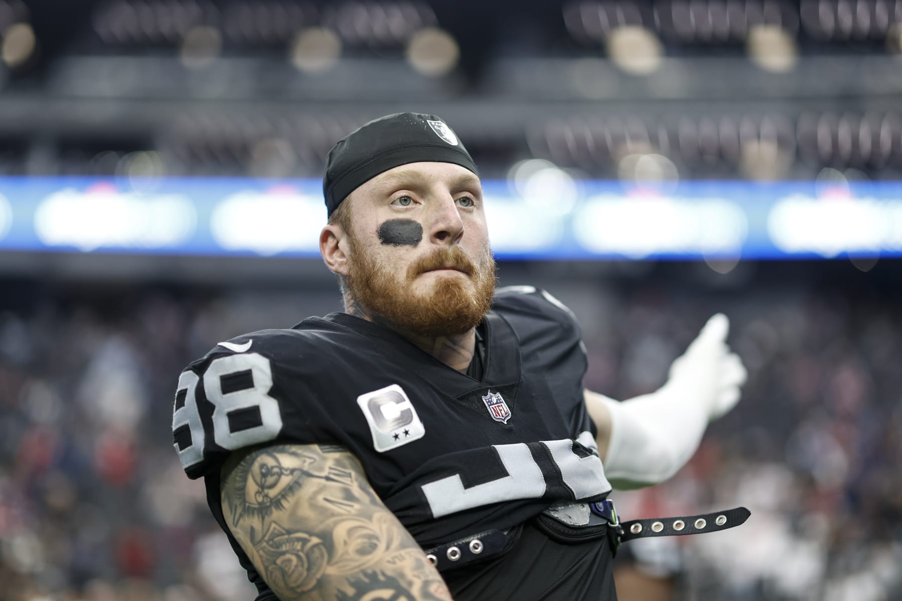 Raiders' Crosby blasts 'crybaby' Joey Bosa for complaining about officials