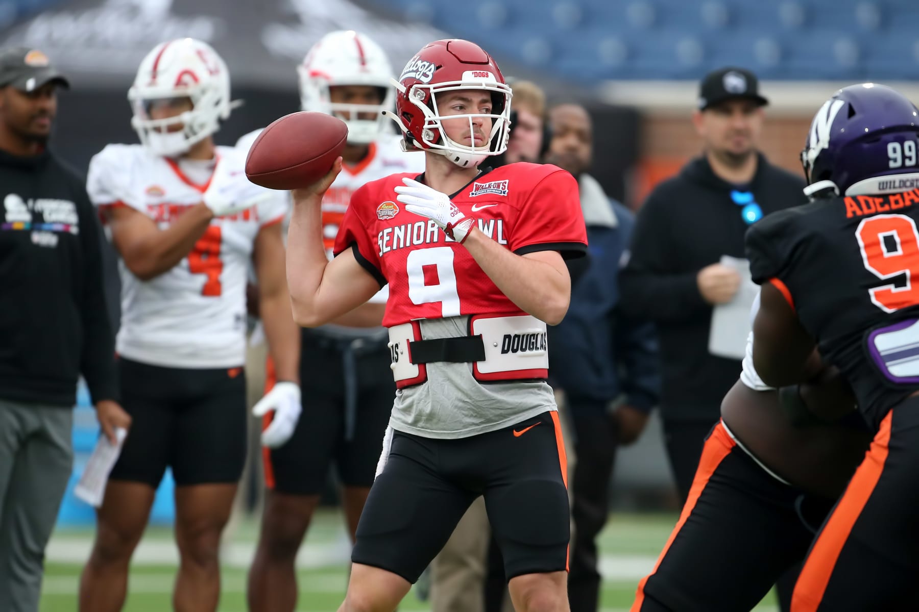 Reese's Senior Bowl on X: Officially Accepted! QB Malik Cunningham  @MalikMalikc10 from @LouisvilleFB is headed to the 2023 Senior Bowl  #GoCards #TheDraftStartsInMOBILE™️ @JimNagy_SB @PaniniAmerica #RatedRookie   / X