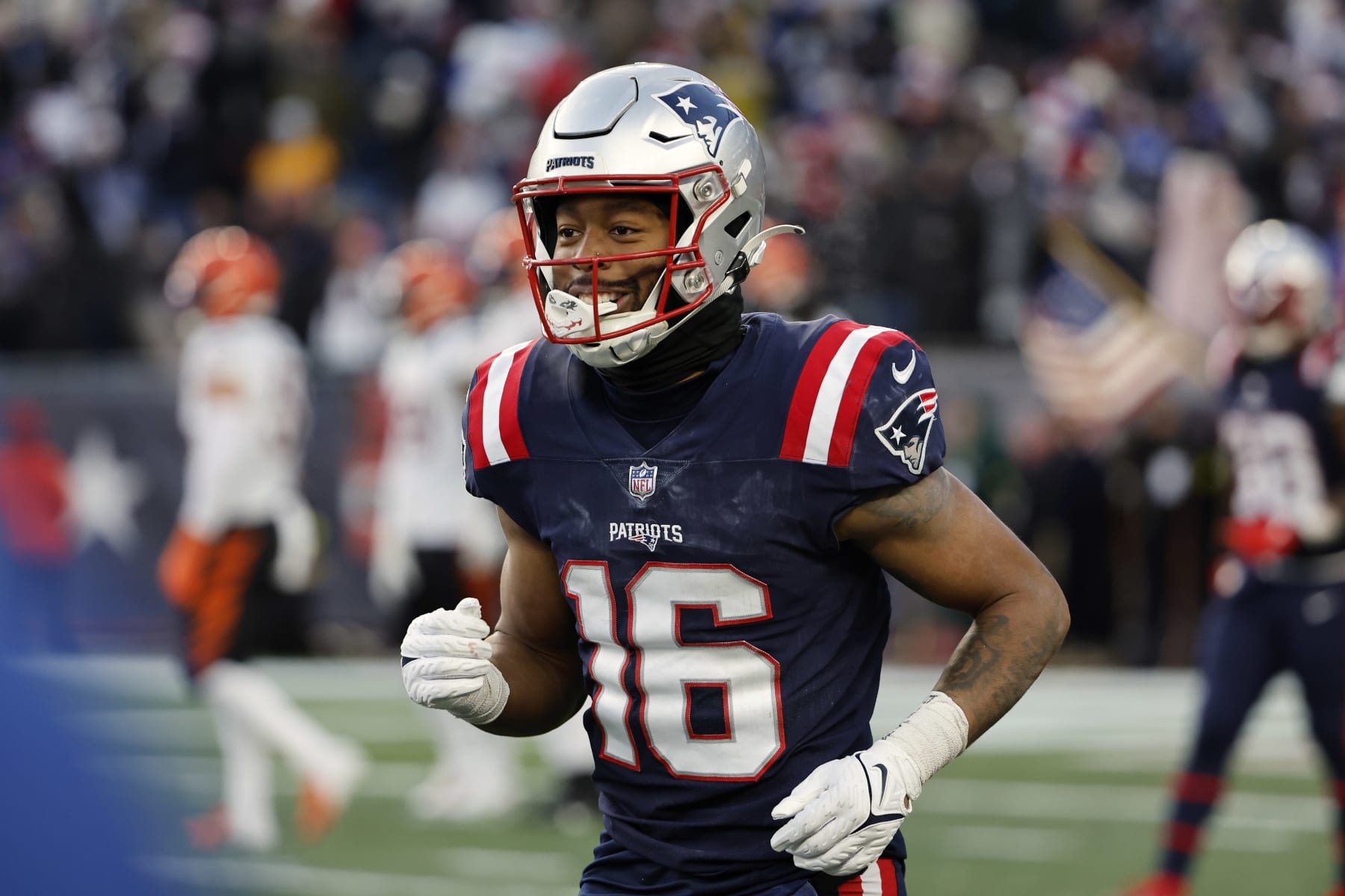 Patriots Suggested As Potential Landing Spot For Trey Flowers