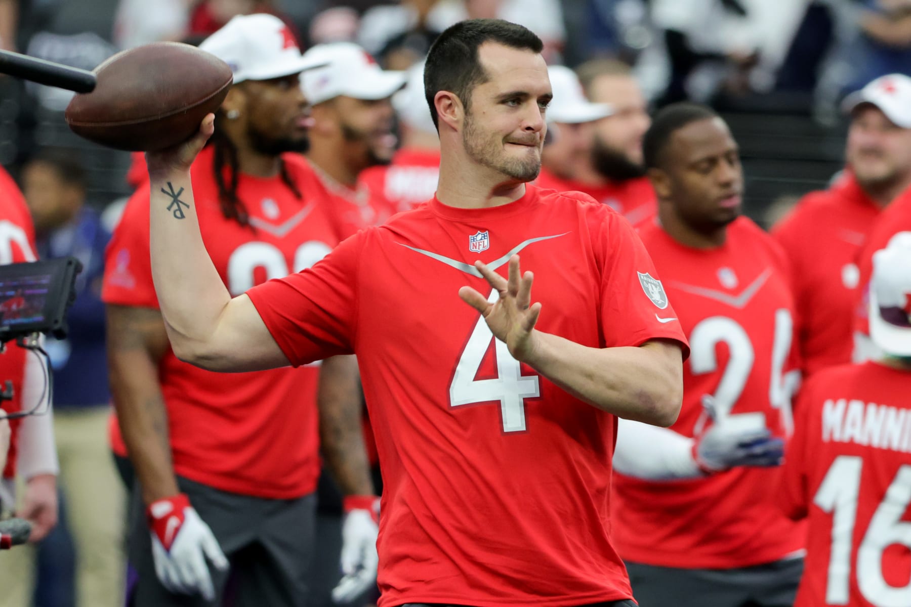 Rumor: Saints' Derek Carr trade pursuit gets major update