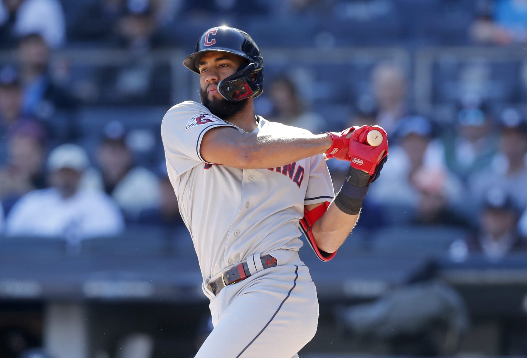 Highlight] Eddie Rosario misses a home run by a few inches that