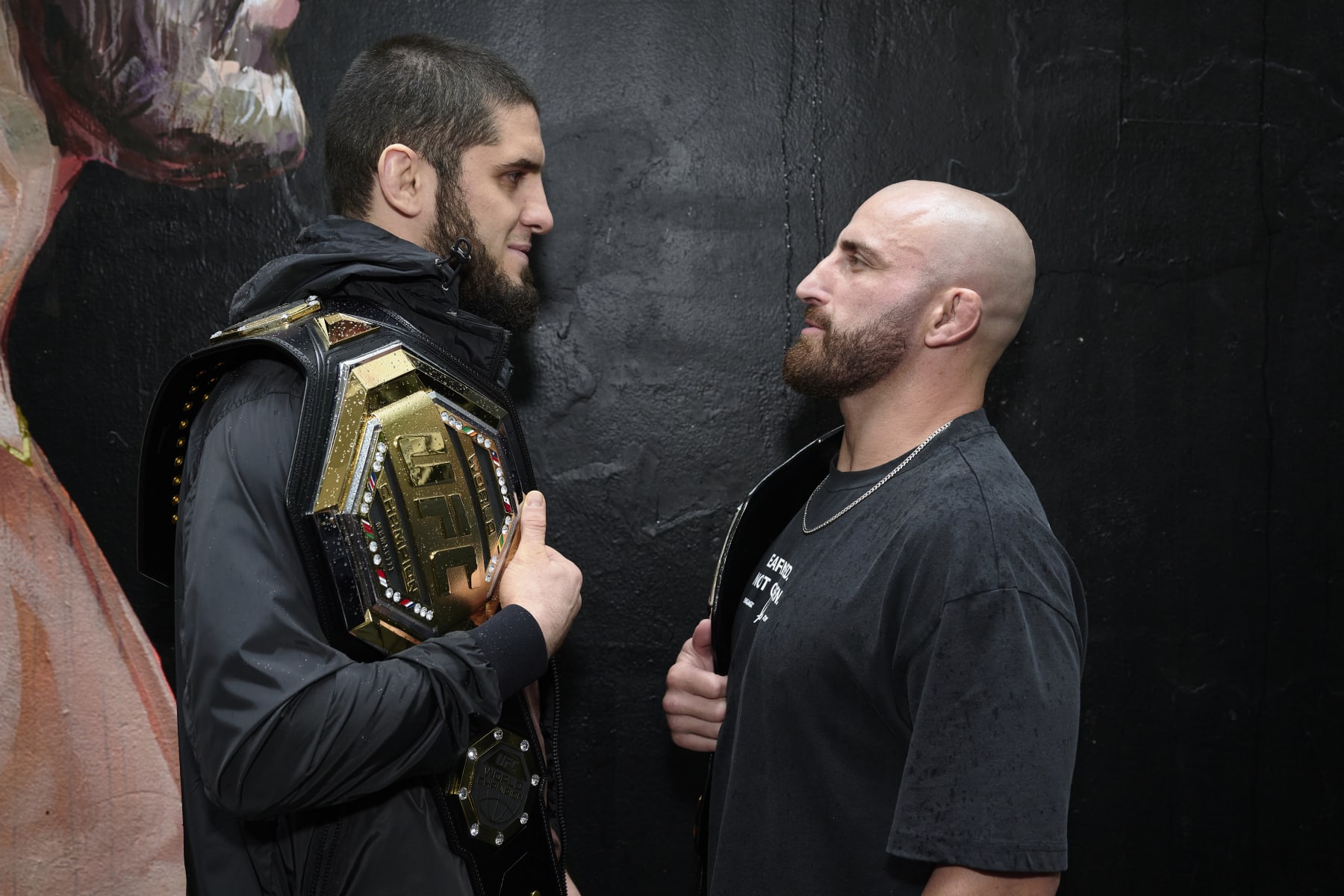 Islam Makhachev will meet Alexander Volkanovski in a battle of champions at UFC 284.