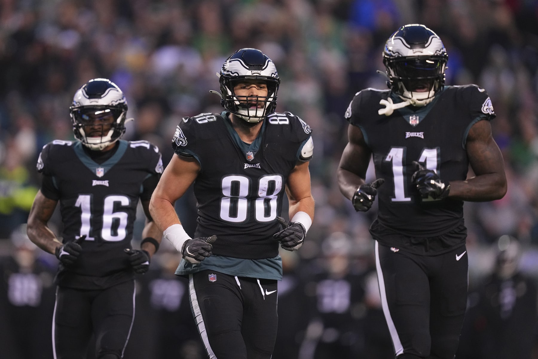 November 21, 2021: Philadelphia Eagles wide receiver DeVonta Smith (6)  leaves the field following the NFL game between the New Orleans Saints and  the Philadelphia Eagles at Lincoln Financial Field in Philadelphia